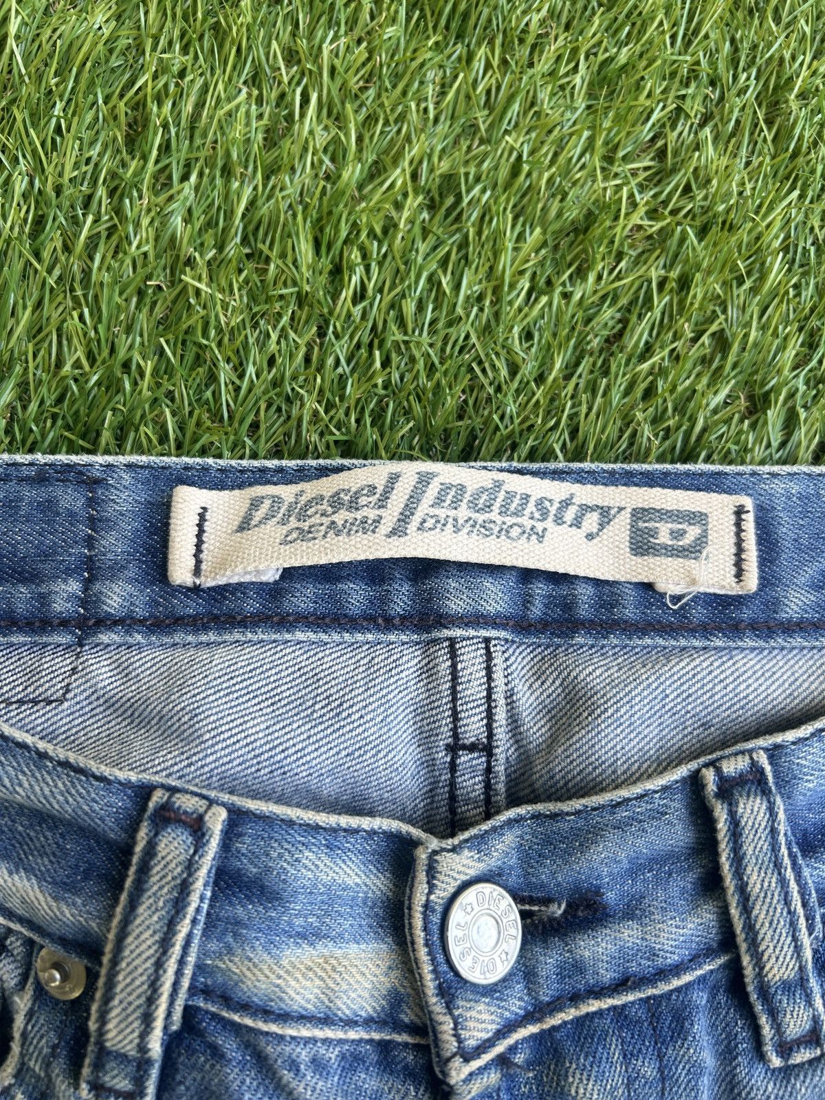 Diesel Diesel Industry Denim Division Made in Italy Jeans Size 28 Size US 28 / EU 44 - 4 Thumbnail