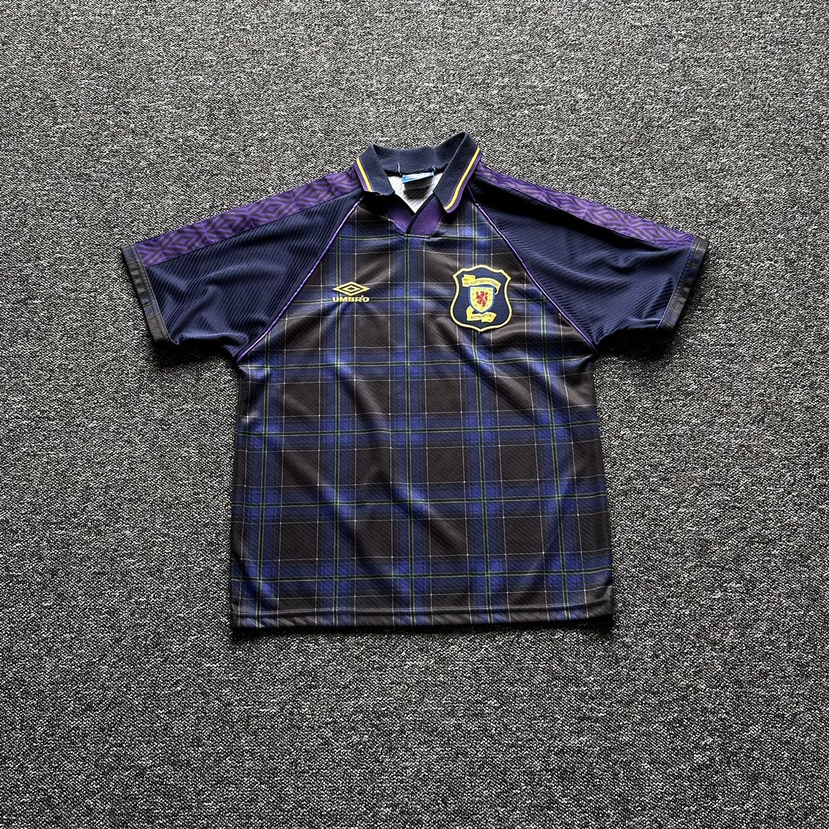 image of Umbro Scotland Home Shirt 1994-1996 Vintage Footballshirt in Navy, Men's (Size Medium)
