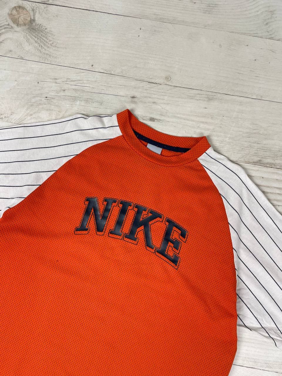 Nike Vintage Nike Big Logo 00s T-Shirt Size US XL / EU 56 / 4 - 3 Thumbnail