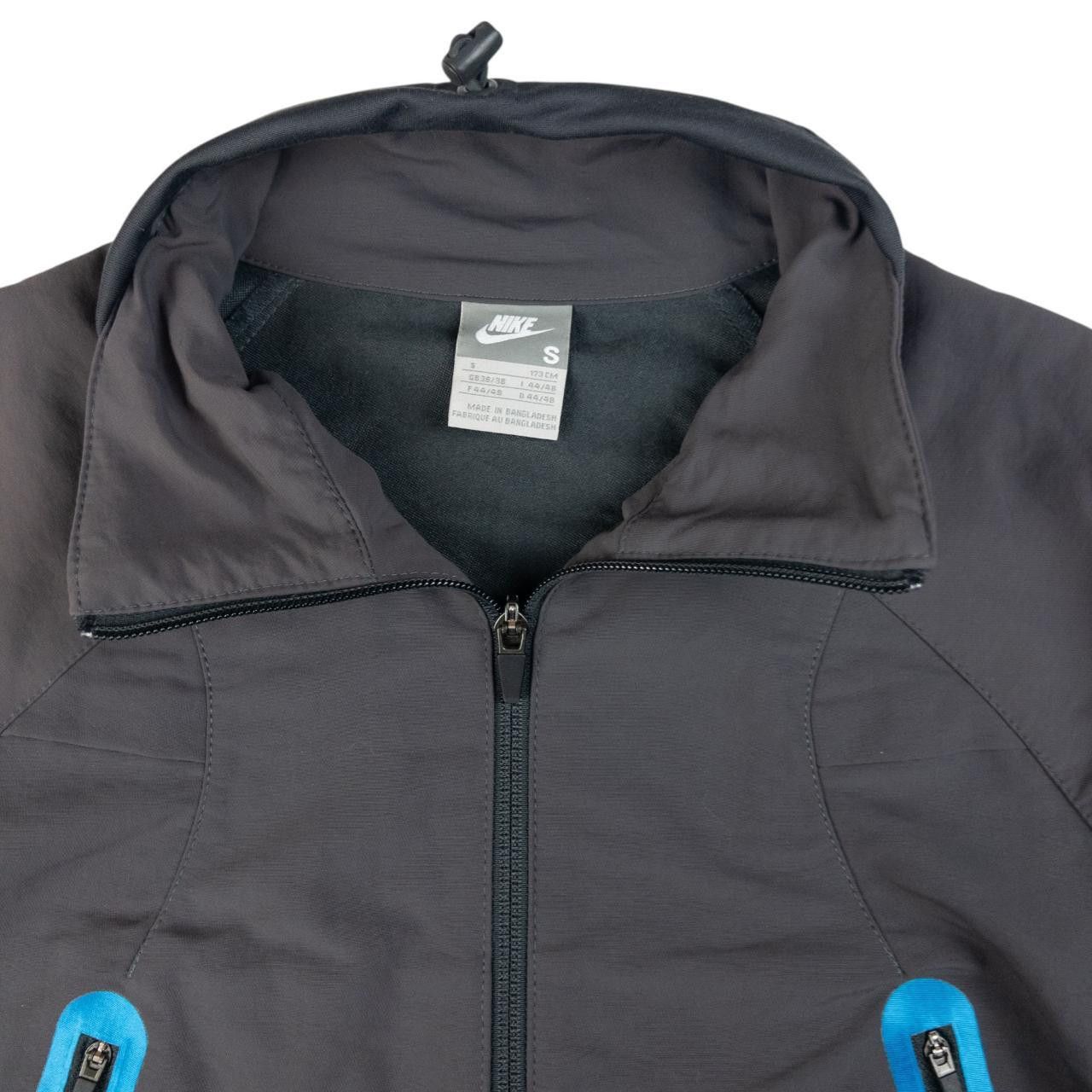 Nike Vintage Nike TN Air Zip Up Jacket Size S Size US S / EU 44-46 / 1 - 3 Thumbnail