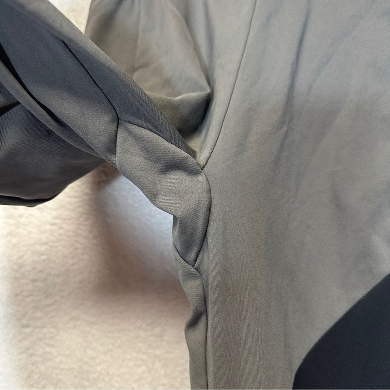 Gymshark Gymshark Gray Criss Cross Waist High Rise Leggings Size S Size 23" - 6 Thumbnail