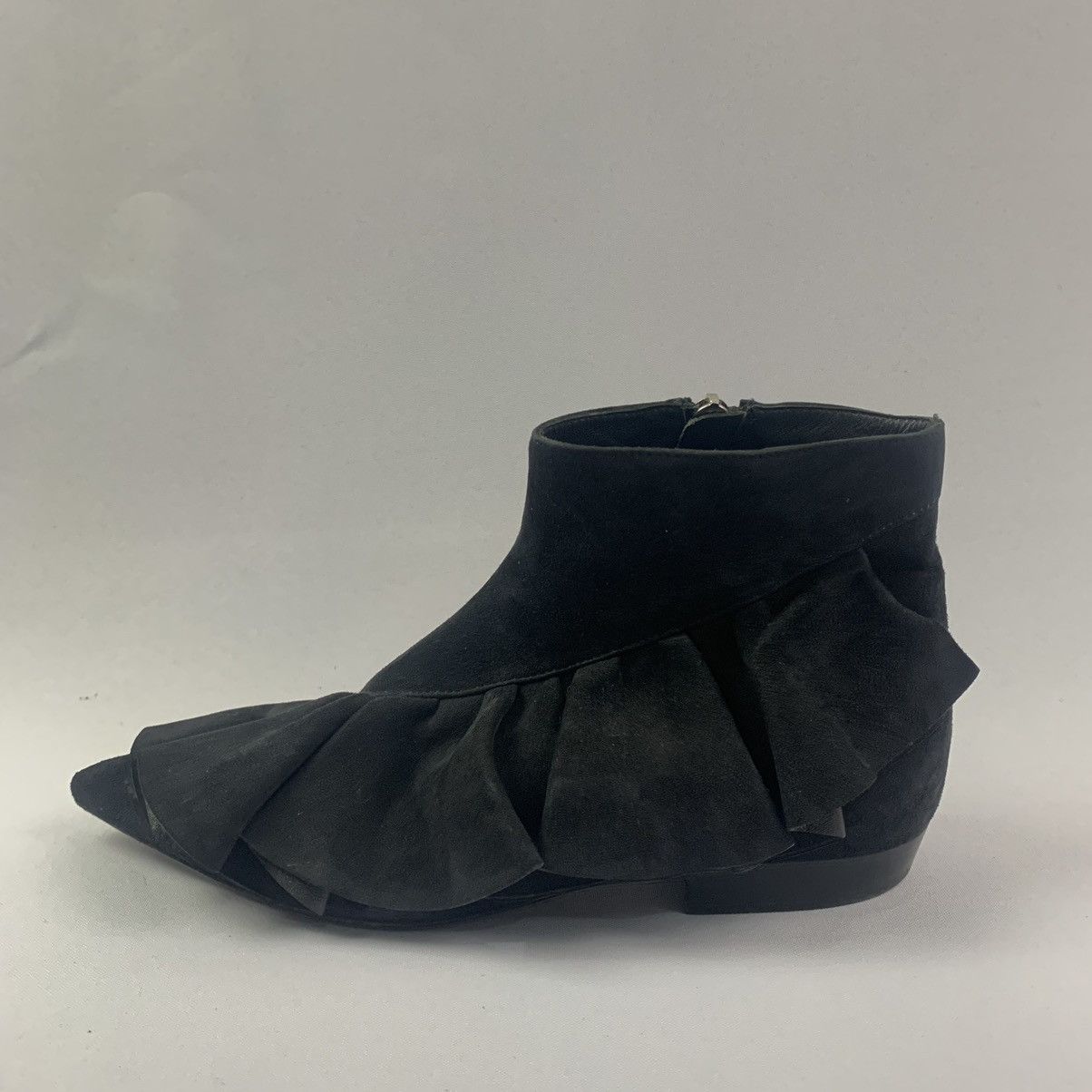 image of J W Anderson J.w Anderson - Suede - Ruffle - Low Heel Shoes Boots in Black, Women's (Size 5)