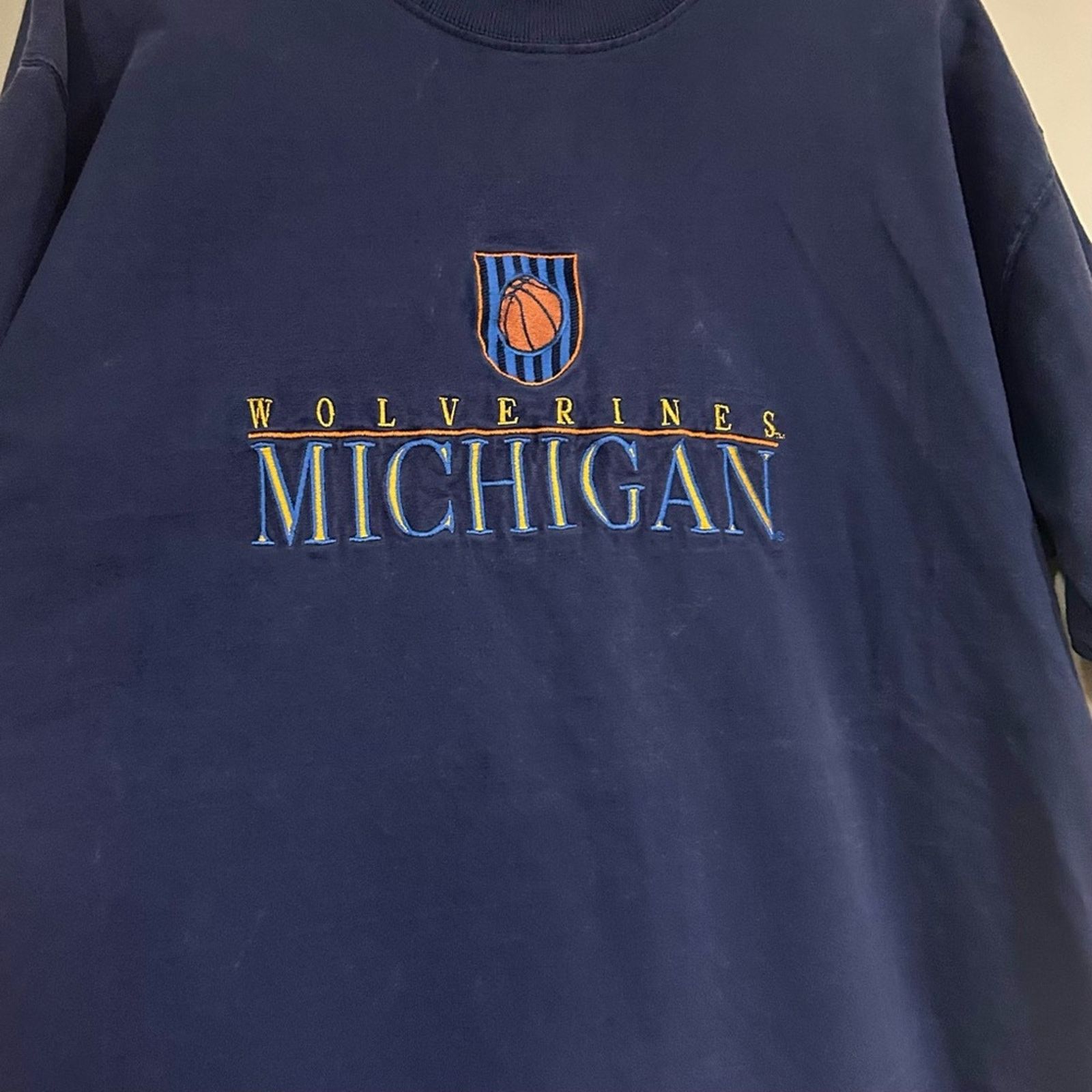 Salem Sportswear Vintage Michigan Wolverines Basketball Shirt Size US XL / EU 56 / 4 - 2 Thumbnail