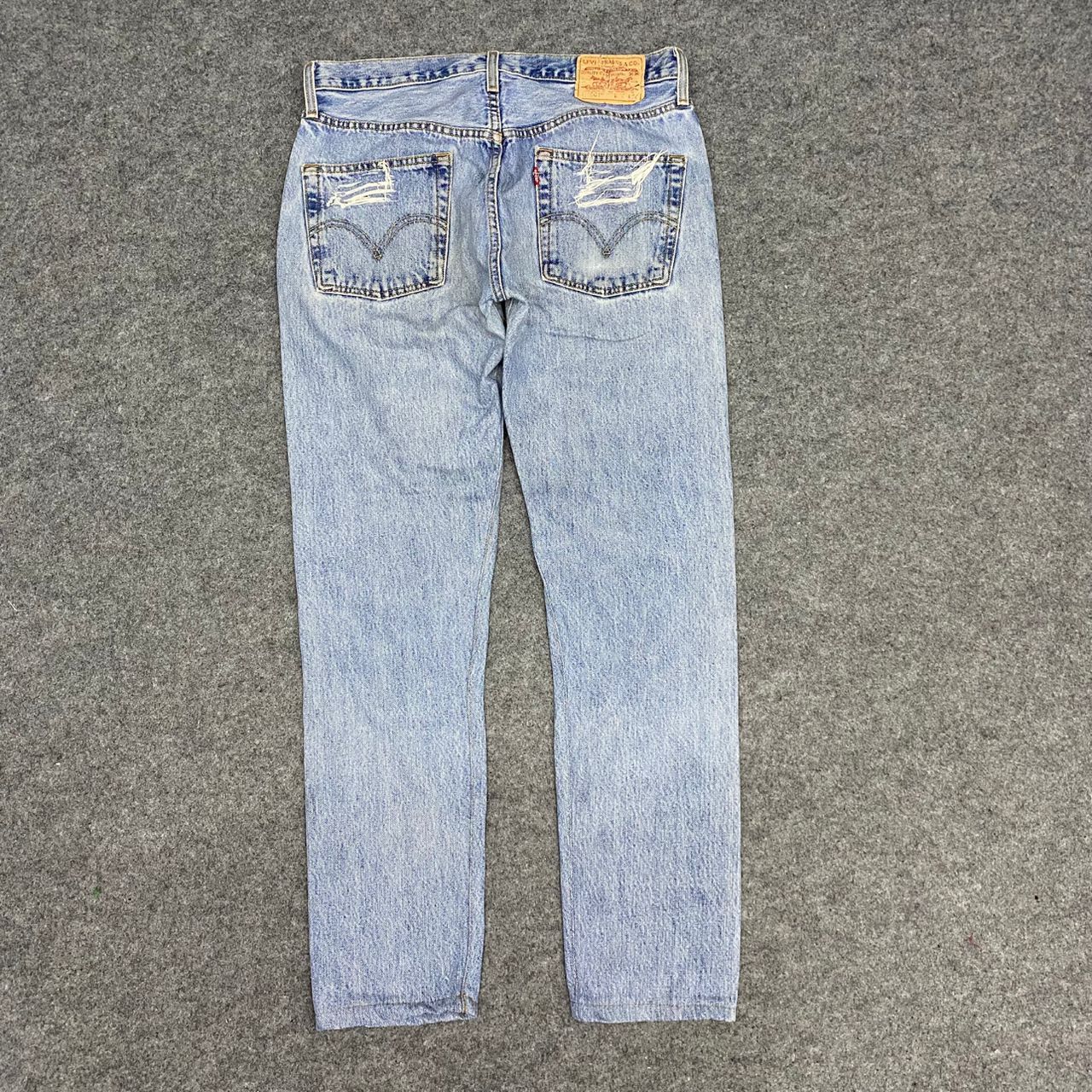 Levi's 💥Vintage Levis 501 Distressed denim Kurt Cobain Style Size US 32 / EU 48 - 2 Thumbnail