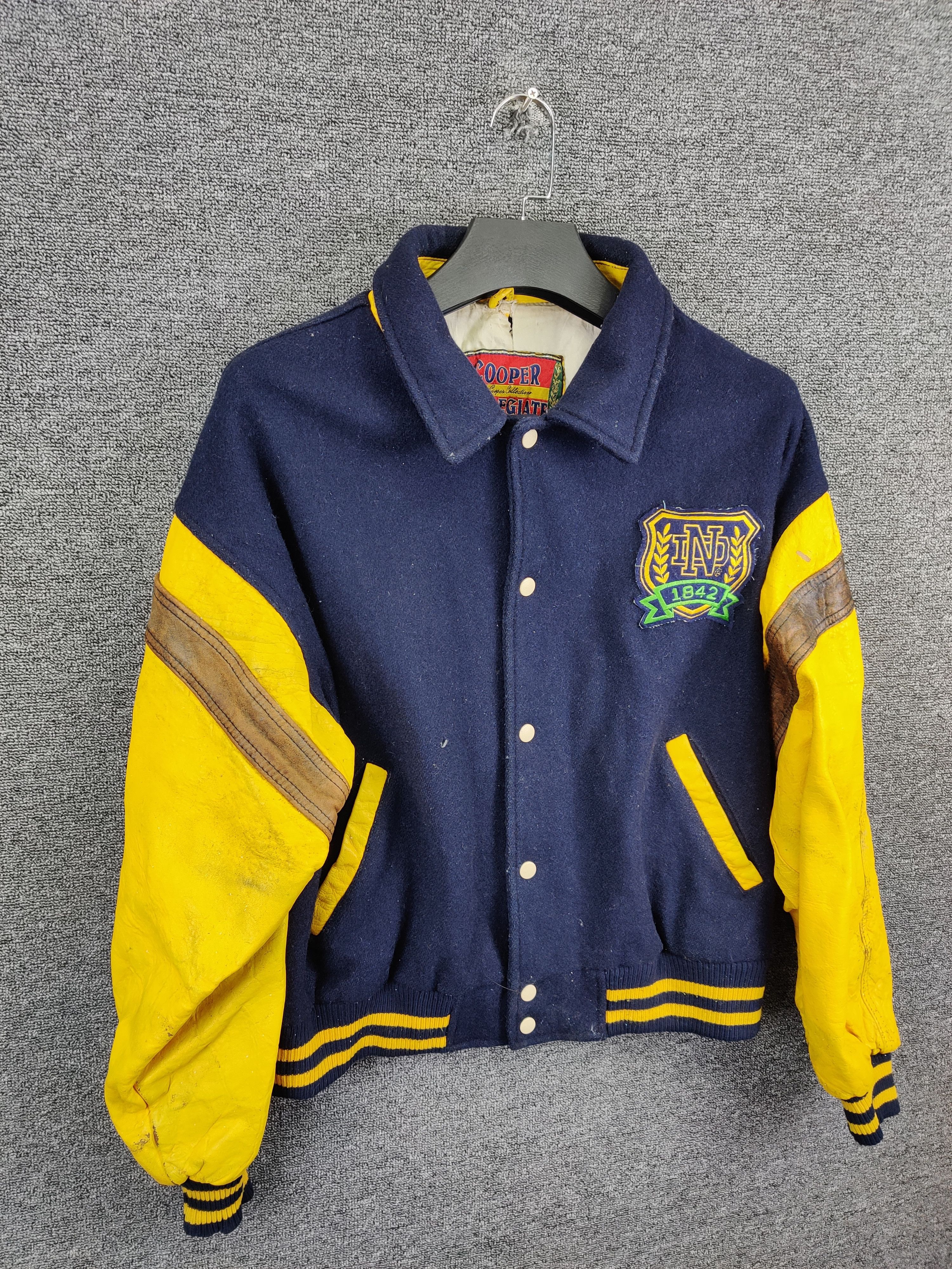 Vintage Vintage 90s Cooper Collegiate Wool Varsity Leather Jacket Size US XL / EU 56 / 4 - 5 Thumbnail