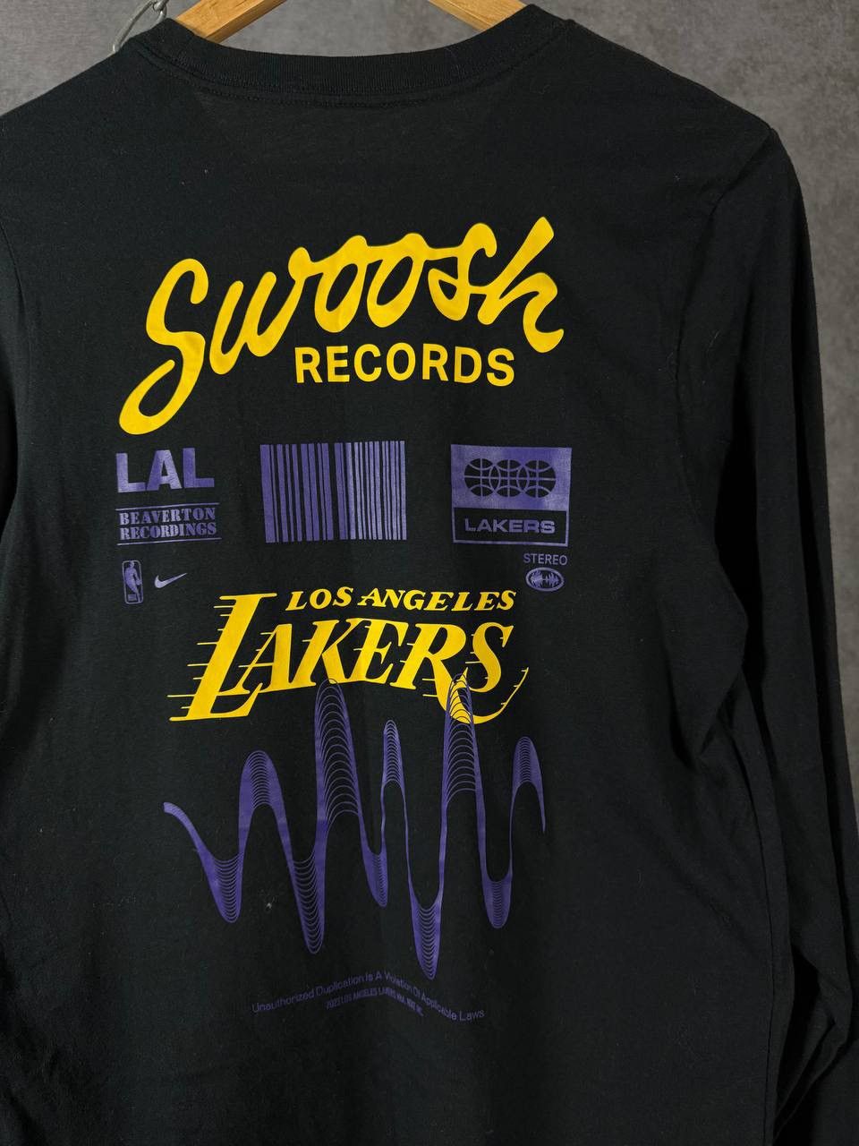 Nike Nike x Lakers overprinted longsleeve Size US S / EU 44-46 / 1 - 7 Thumbnail
