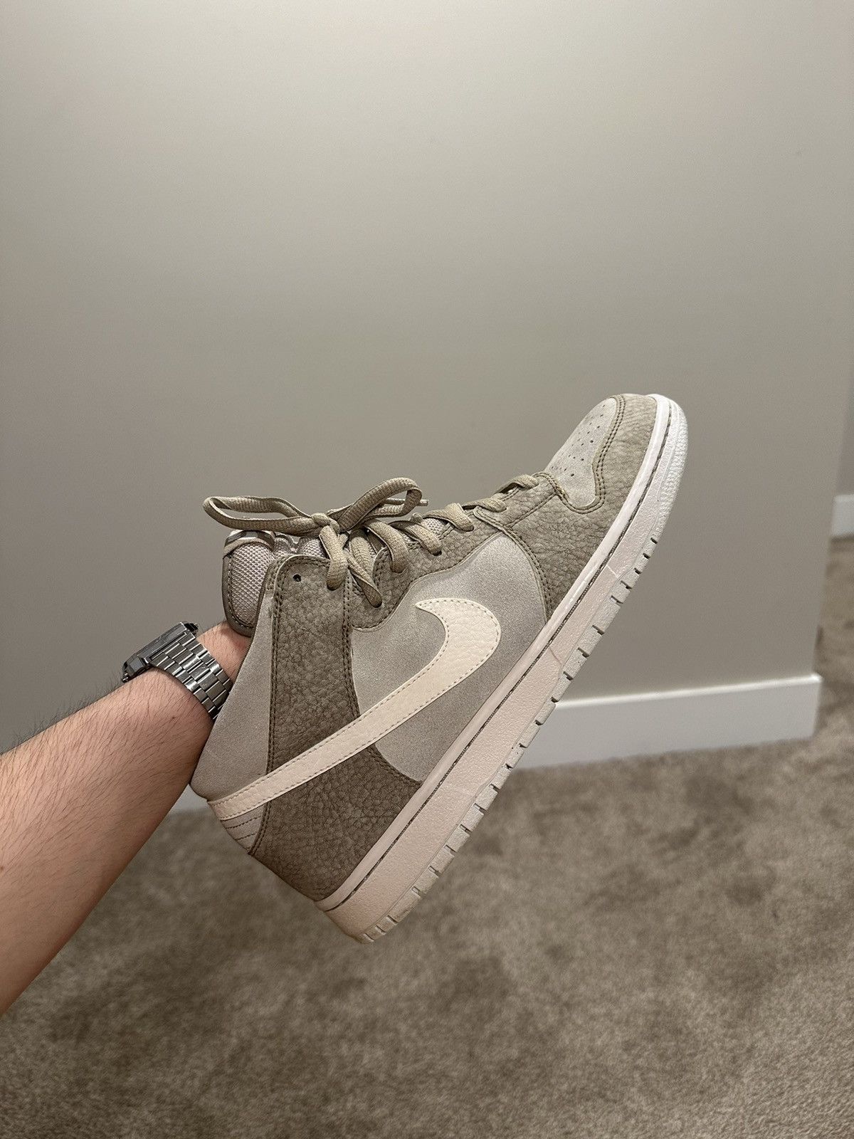 Nike Nike SB Dunk Mid Pro khaki/light stone 2012 Size US 10.5 / EU 43-44 - 1 Thumbnail