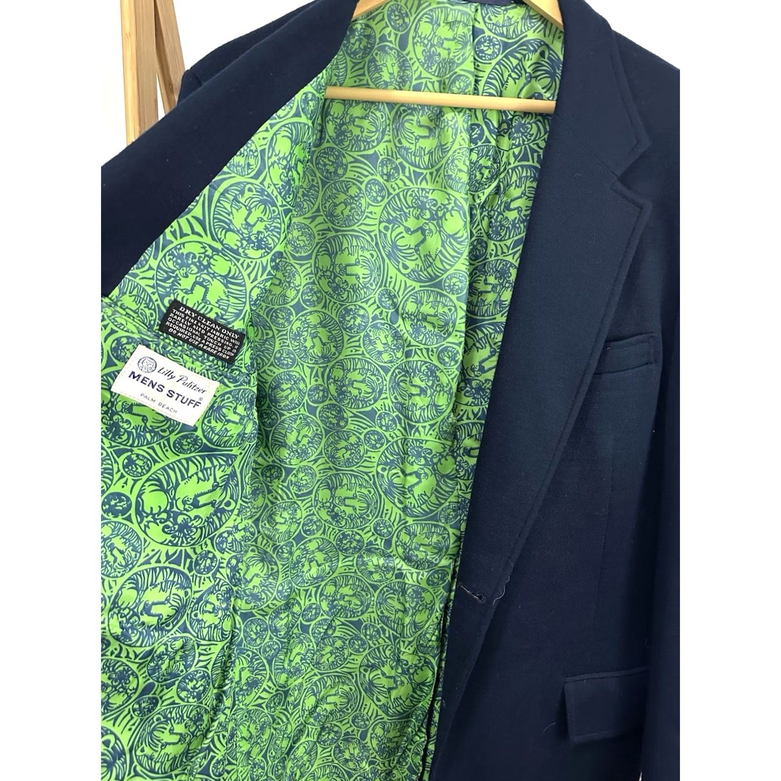Lilly Pulitzer RARE VTG Lilly Pulitzer Palm Beach Paisley Sport Blazer Coat Jacket 24.5x34 XL Wool Blue Paisley 2 Piece Mens Blazer Size 46R - 5 Thumbnail