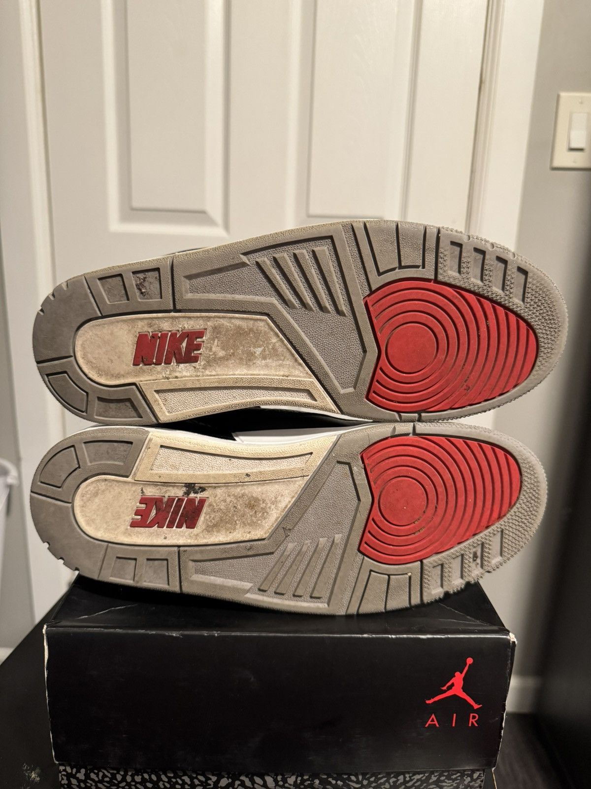Jordan Brand Air Jordan 3 Cement Size US 11.5 / EU 44-45 - 7 Thumbnail