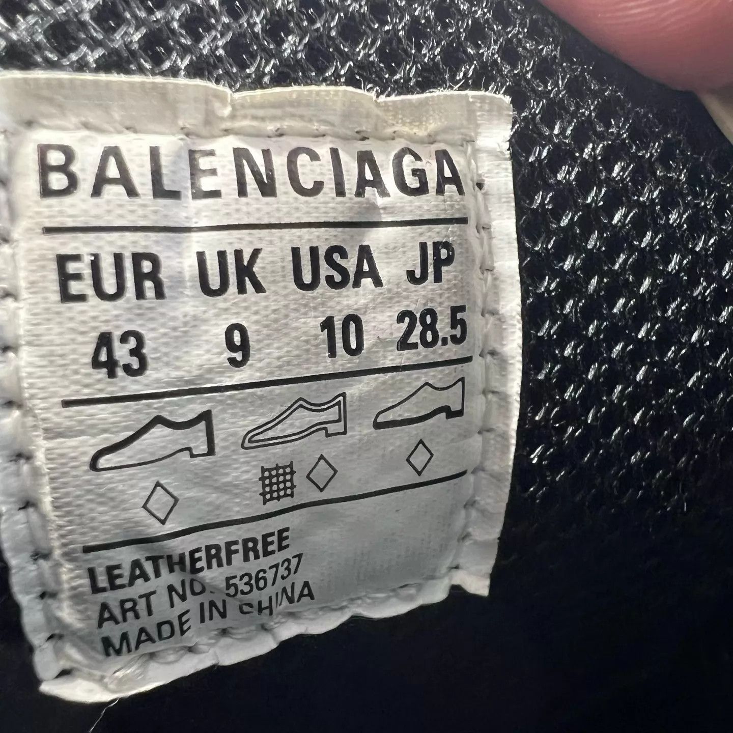 Balenciaga Balenciaga Triple S Black Size 43 Like New Original Box Size US 10 / EU 43 - 4 Thumbnail
