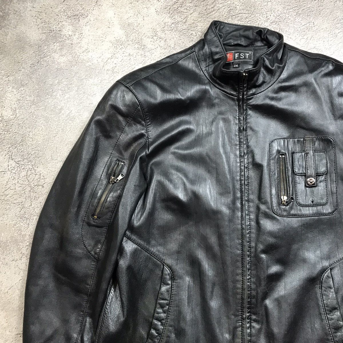 Vintage Vintage Y2K Faded Leather Jacket Streetwear Skate Graphic L Size US L / EU 52-54 / 3 - 2 Thumbnail