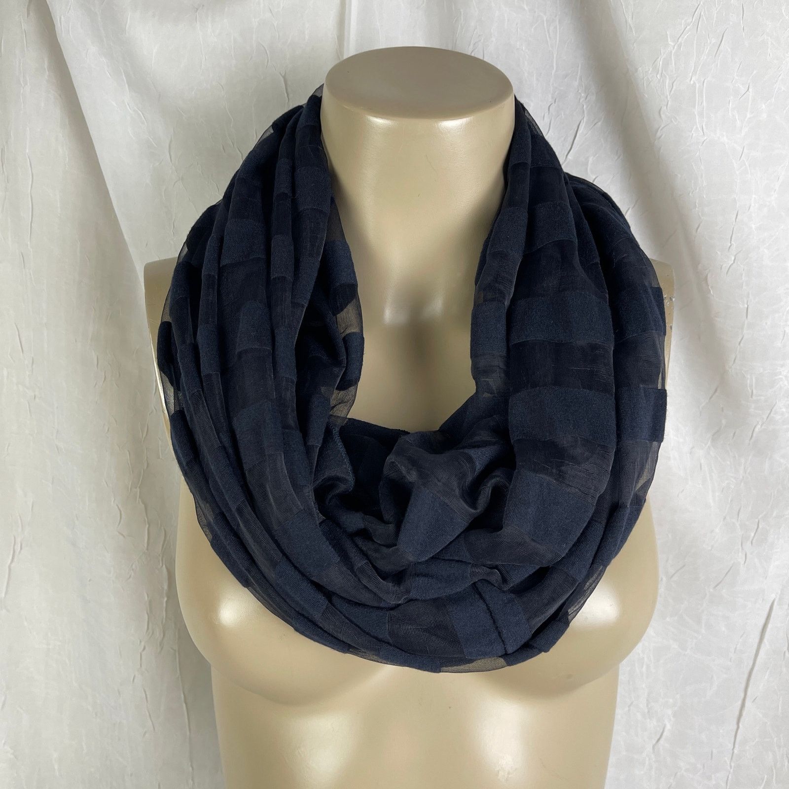 Steve Madden Steve Madden Sheer Striped Infinity Scarf Semi-Sheer Snood Size ONE SIZE - 13 Thumbnail