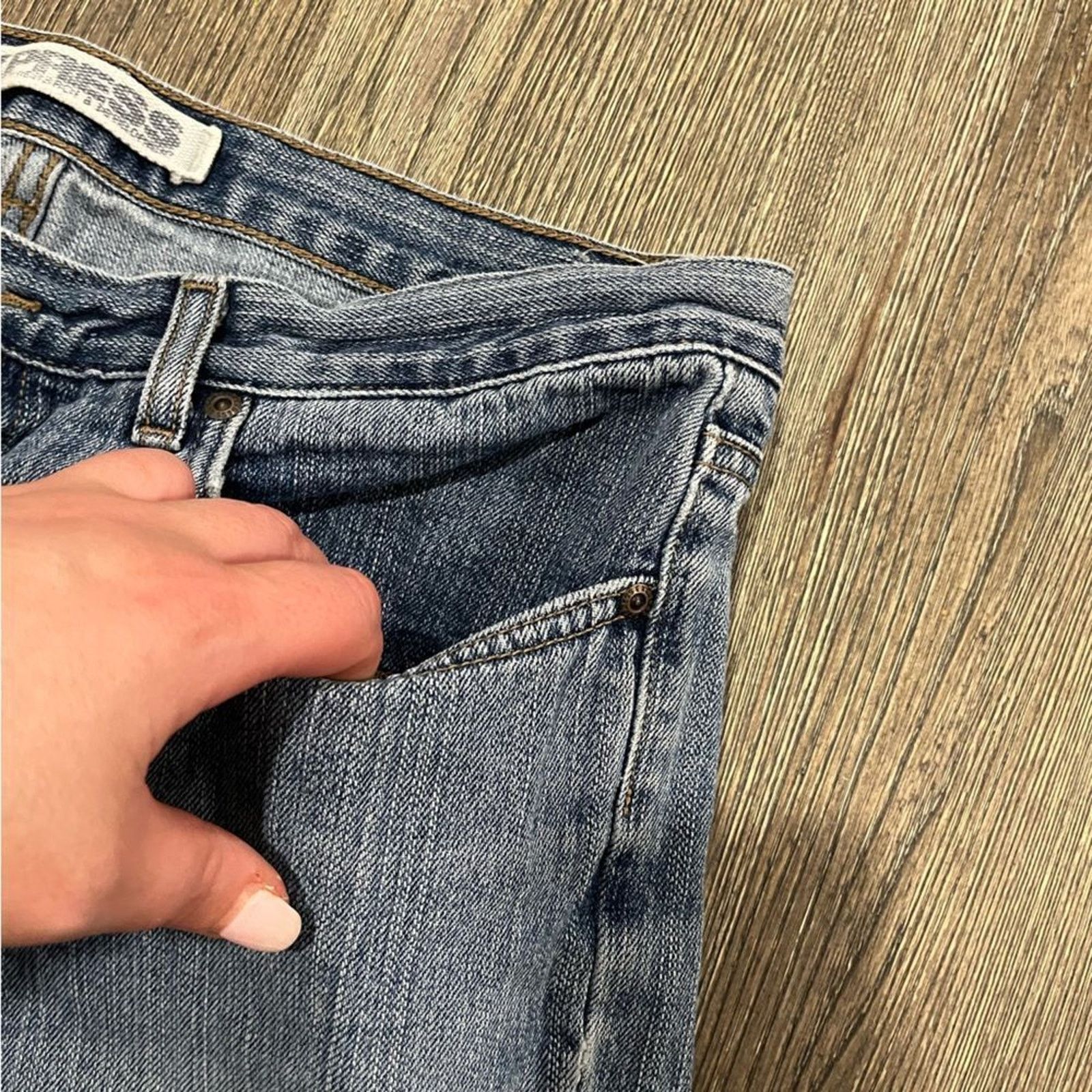 Express Y2K Express Low Rise Flare Jeans Raw Hem Denim Medium 11/12L Size 34" / US 12 / IT 48 - 9 Thumbnail