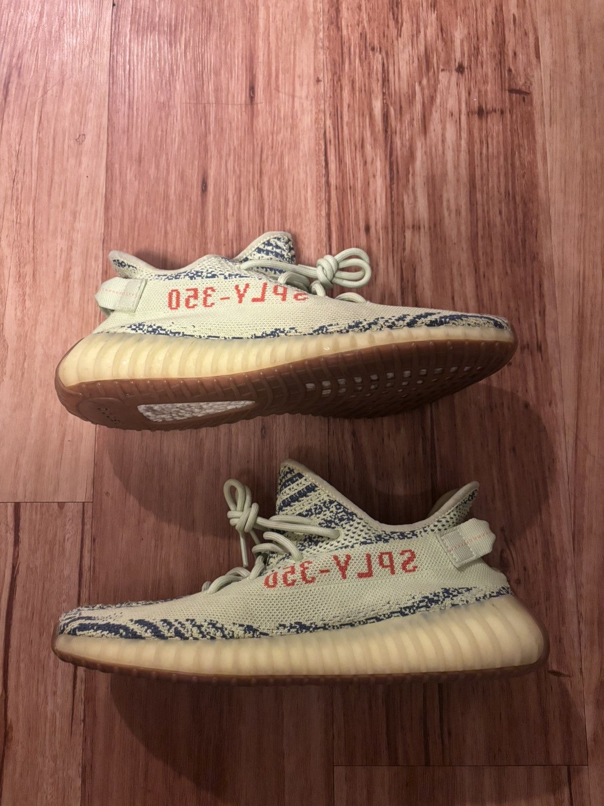 Yeezy Yeezy Semi-Frozen Yellow Size US 10.5 / EU 43-44 - 1 Thumbnail