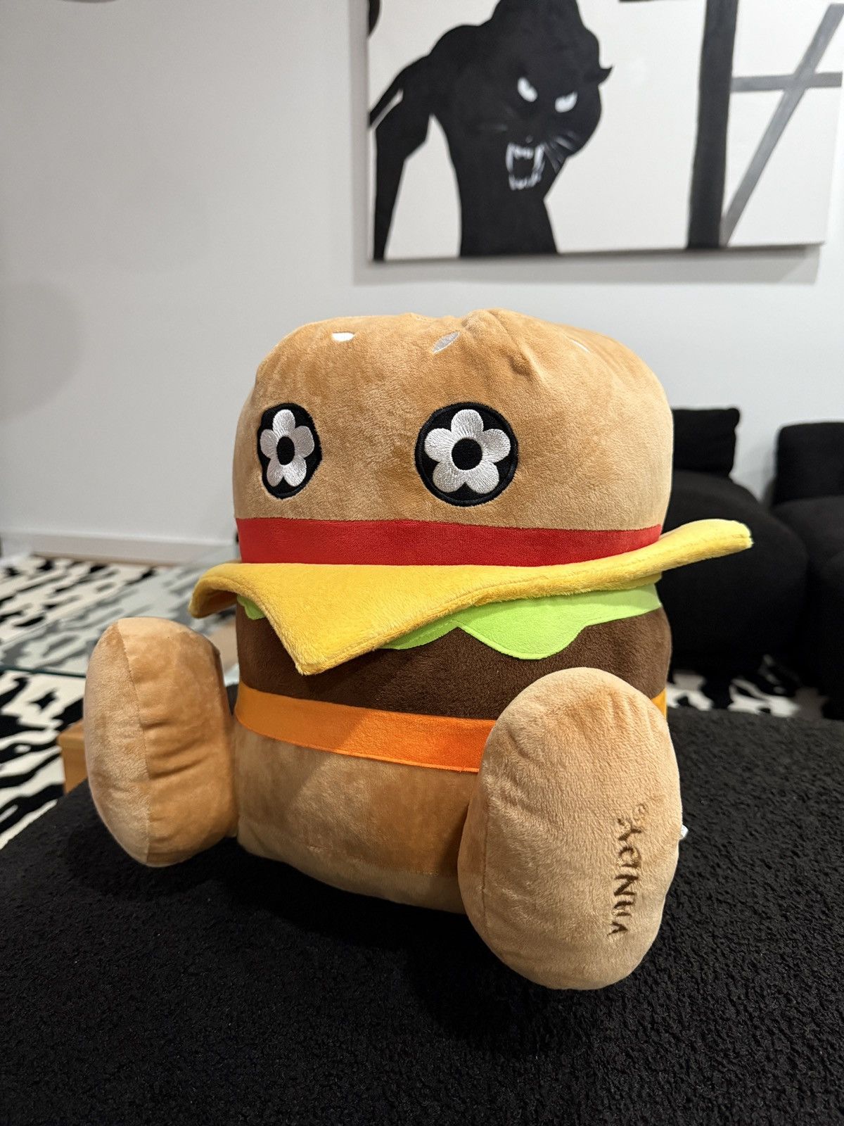 Vandy The Pink VANDY BURGER GIANT BURGER PLUSH | Grailed