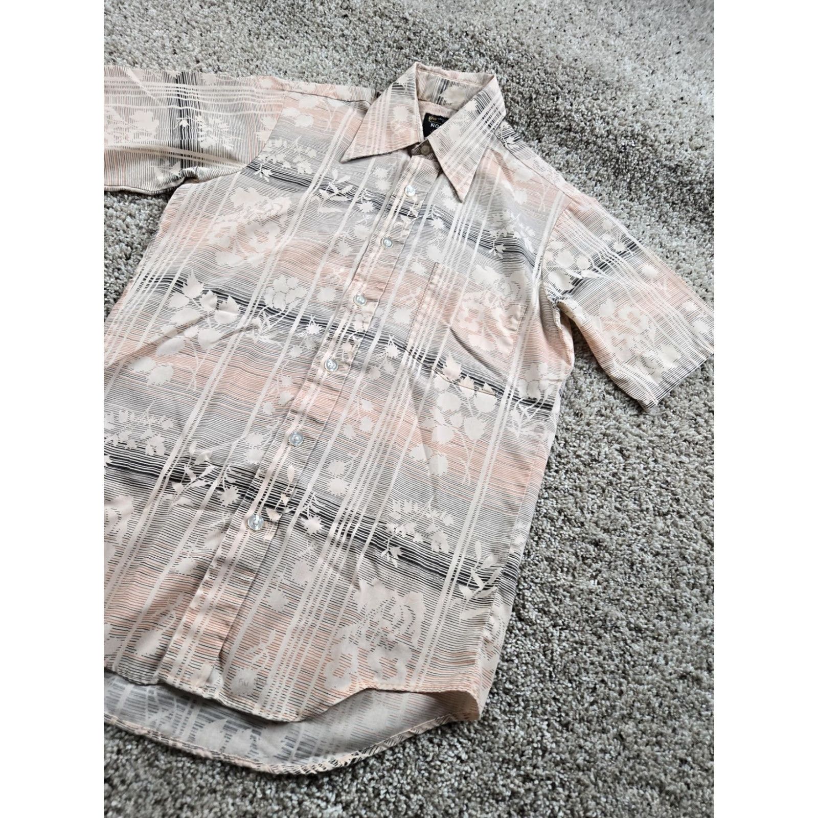 JCPenney VINTAGE JCPenney Shirt Mens 14.5 Beige Floral No Iron Button Up 70s Casual Size US L / EU 52-54 / 3 - 2 Thumbnail