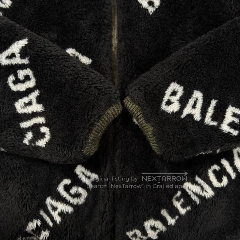 Balenciaga Balenciaga Black all-over print reversible Mastercard flee Size US M / EU 48-50 / 2 - 3 Thumbnail