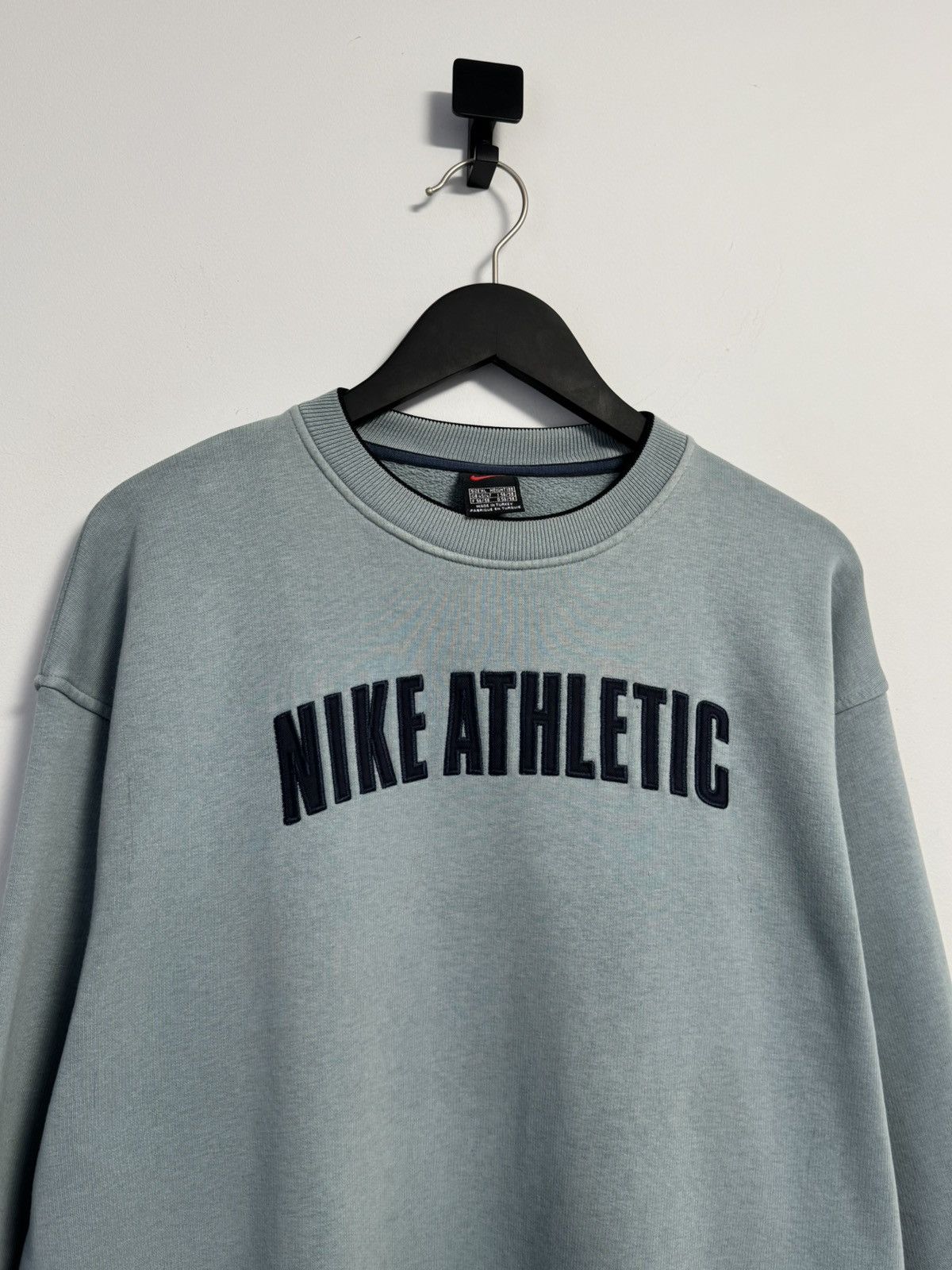 Nike Nike Sweatshirt 90’s Logo Athletic Y2K style hype Size US XL / EU 56 / 4 - 2 Thumbnail