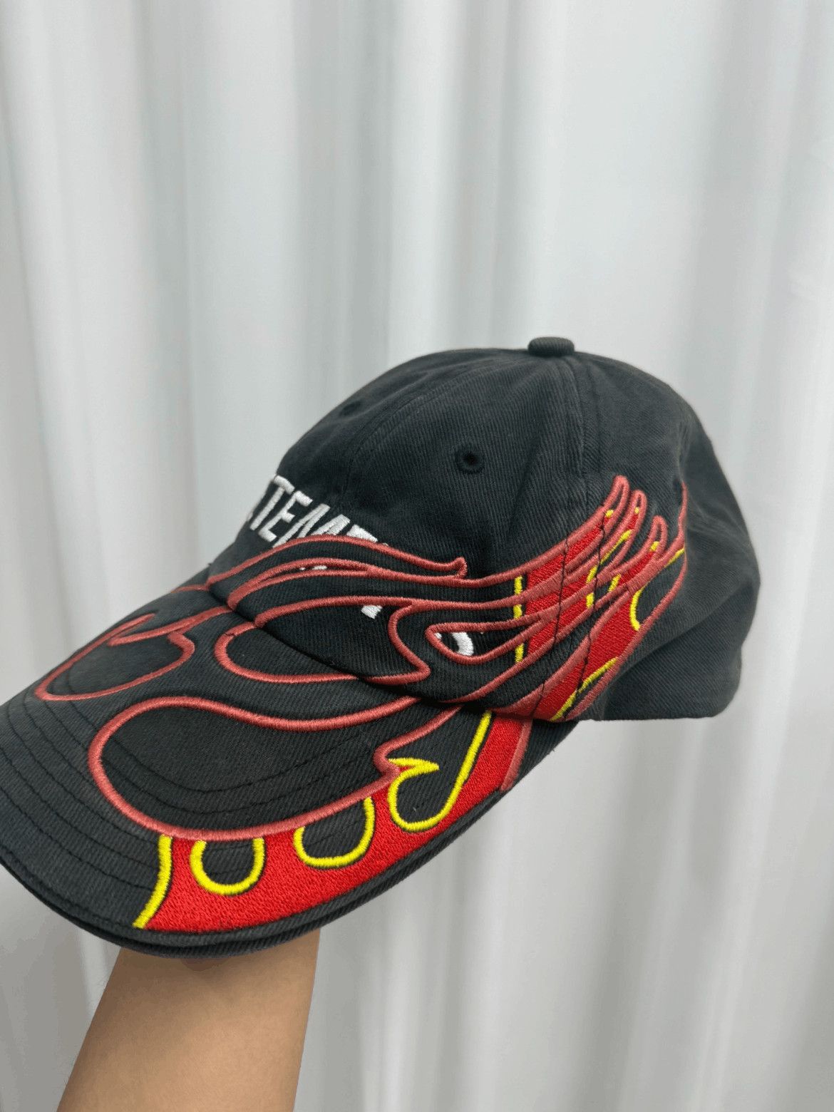 Vetements Vetements Flame Hat-2507 Size ONE SIZE - 8 Thumbnail