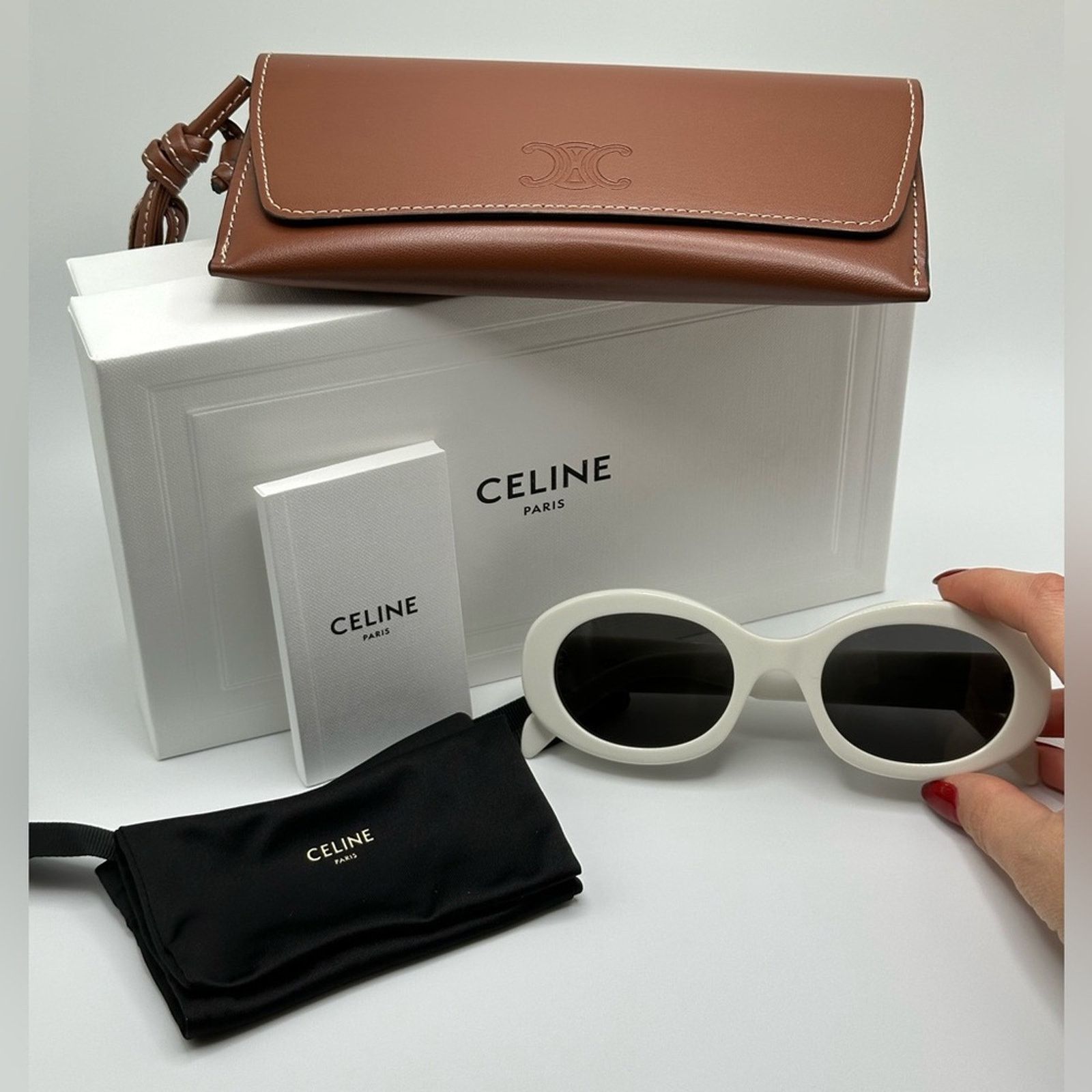 Celine CELINE Triomphe Sunglasses CL40194U Ivory/Smoke Women Size ONE SIZE - 2 Thumbnail