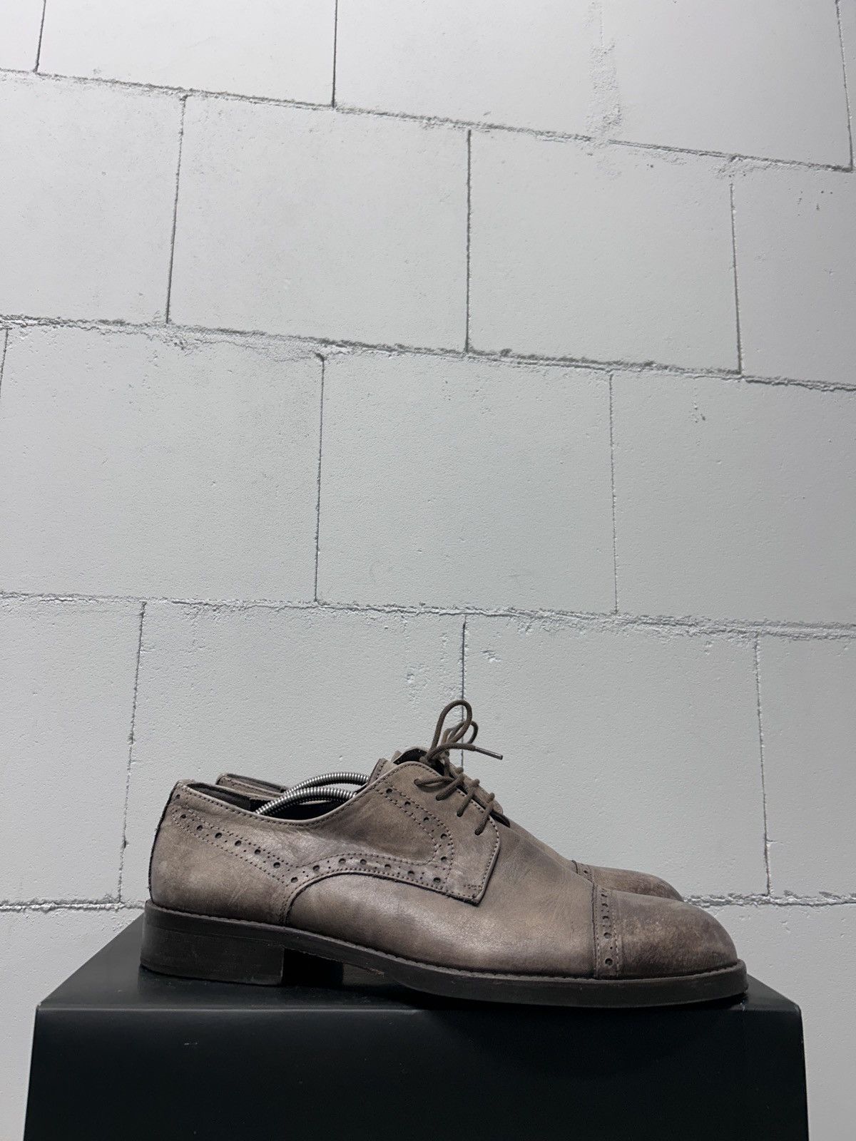 Genuine Leather × Gianni Valentino Gianni Russo Leather Brogue Shoes Size US 11 / EU 44 - 1 Thumbnail