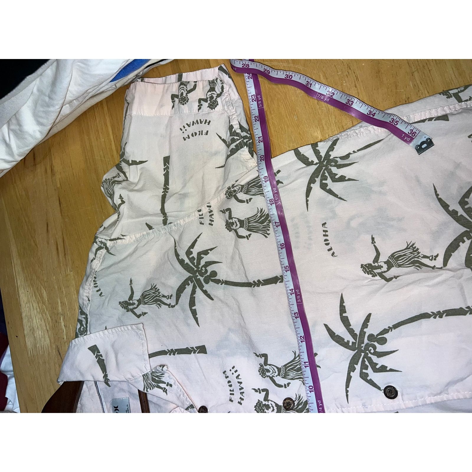 Hurley Hurley Hawaii Shirt Button Up Palm Tree Hulu Girl Graphic M Size US M / EU 48-50 / 2 - 7 Thumbnail