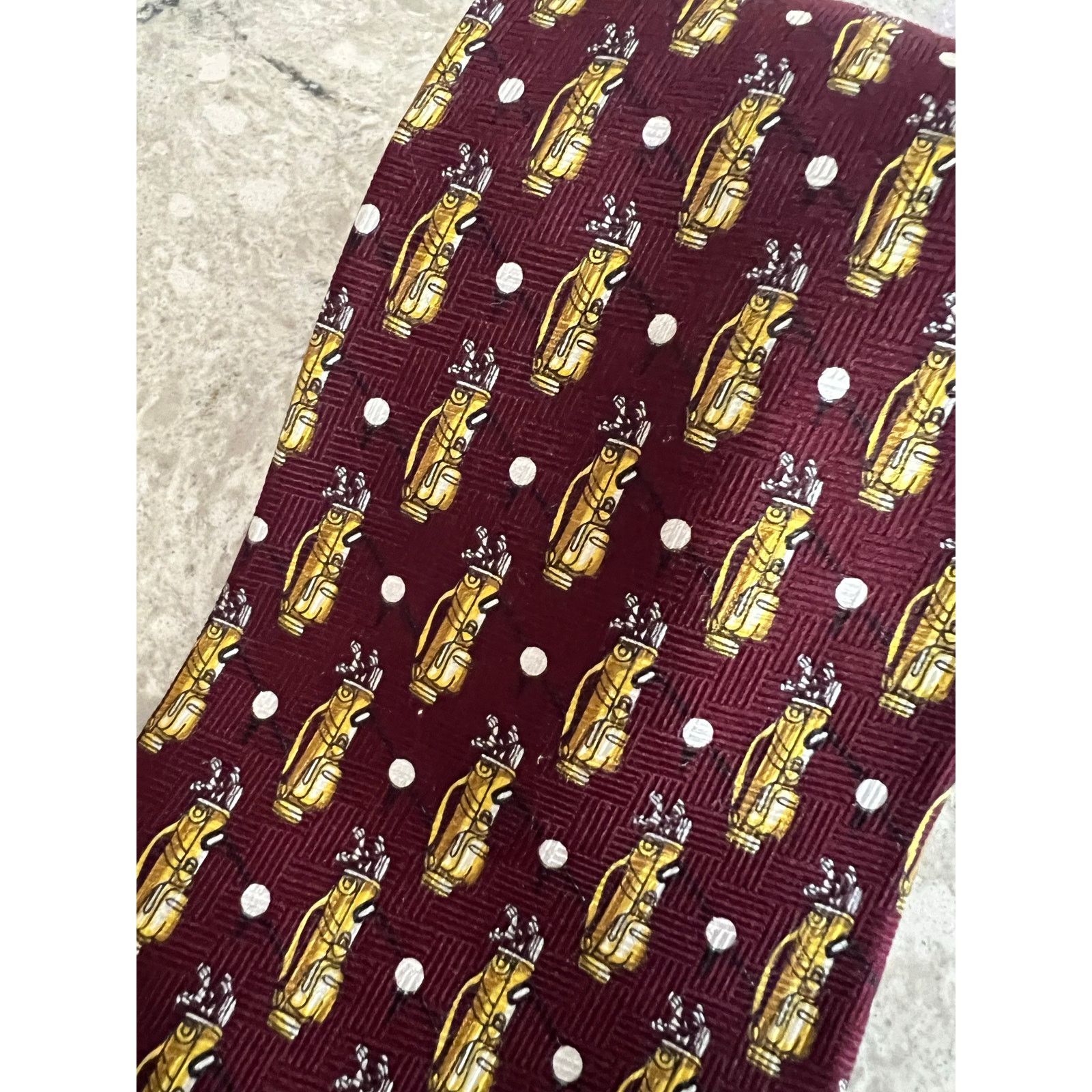 Vintage Vintage Golf Themed 100% Silk Neck Tie Red Gold Golf Bag Size ONE SIZE - 2 Thumbnail
