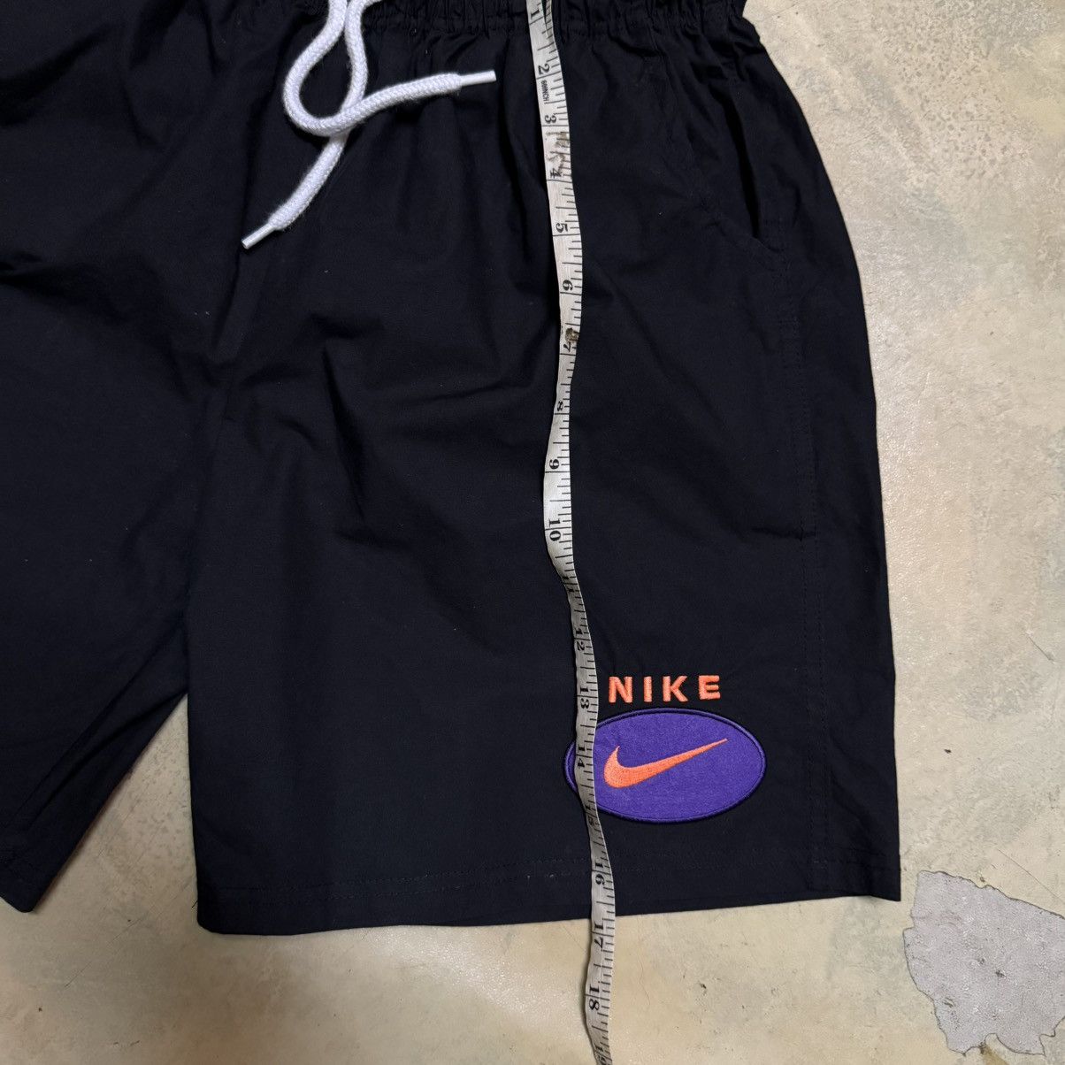Nike Vintage Nike Short Pants Size US 26 / EU 42 - 6 Thumbnail