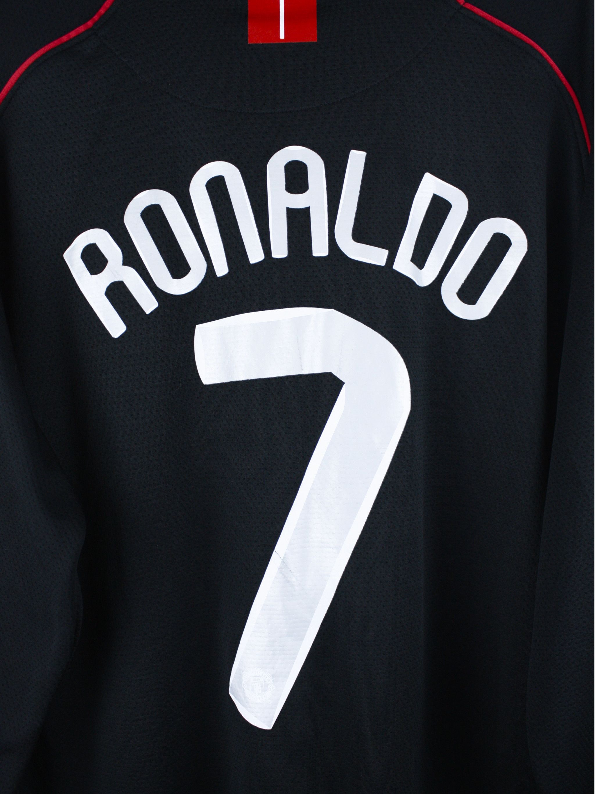 Nike Manchester United Nike Long Sleeve Ronaldo #7 AIG Sponsor Size US XL / EU 56 / 4 - 9 Thumbnail