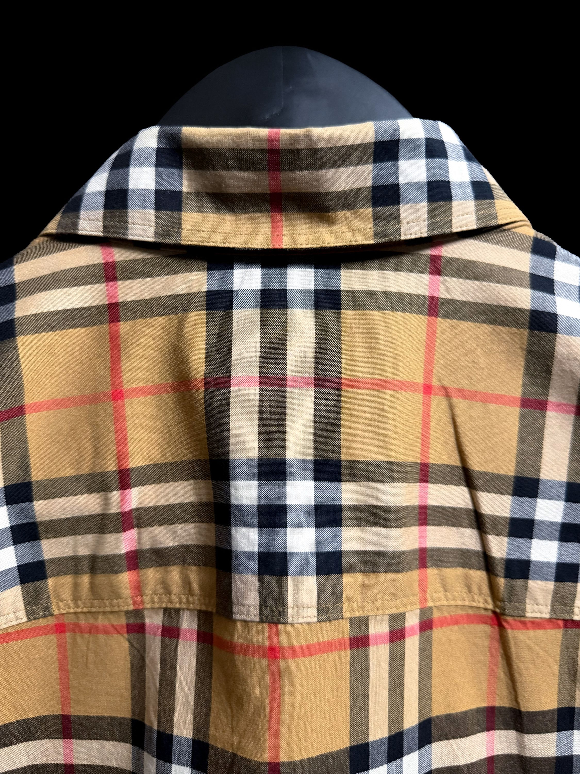 Burberry CHECK SHORT SLEEVE BUTTONED SHIRT Size US S / EU 44-46 / 1 - 4 Thumbnail