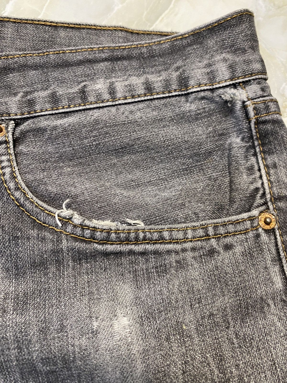 Levi's × Vintage Levis 501 Button Fly Size US 36 / EU 52 - 13 Thumbnail