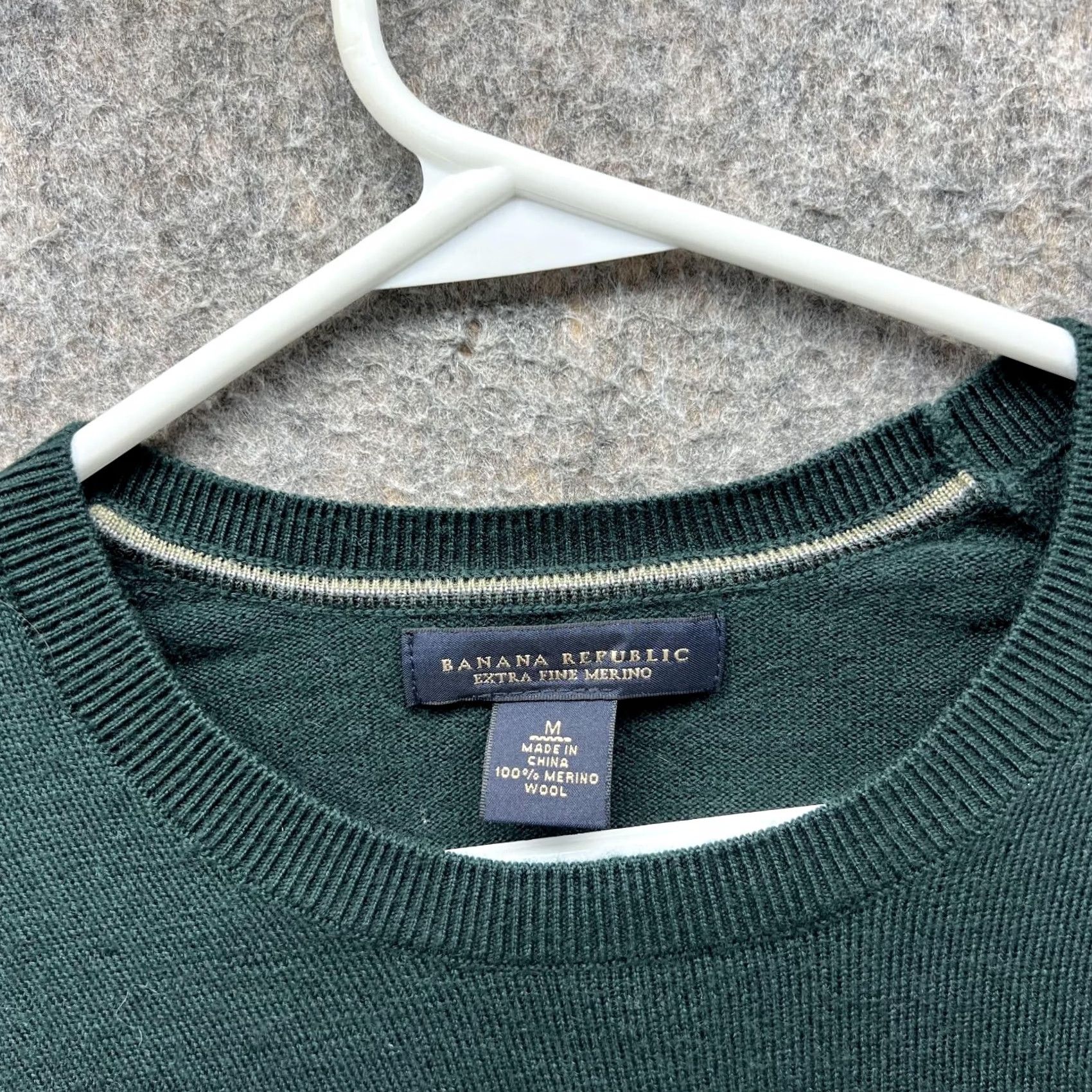 Banana Republic Banana Republic Sweater Men Medium Adult Green Wool Crew Neck Pullover Size US M / EU 48-50 / 2 - 4 Thumbnail