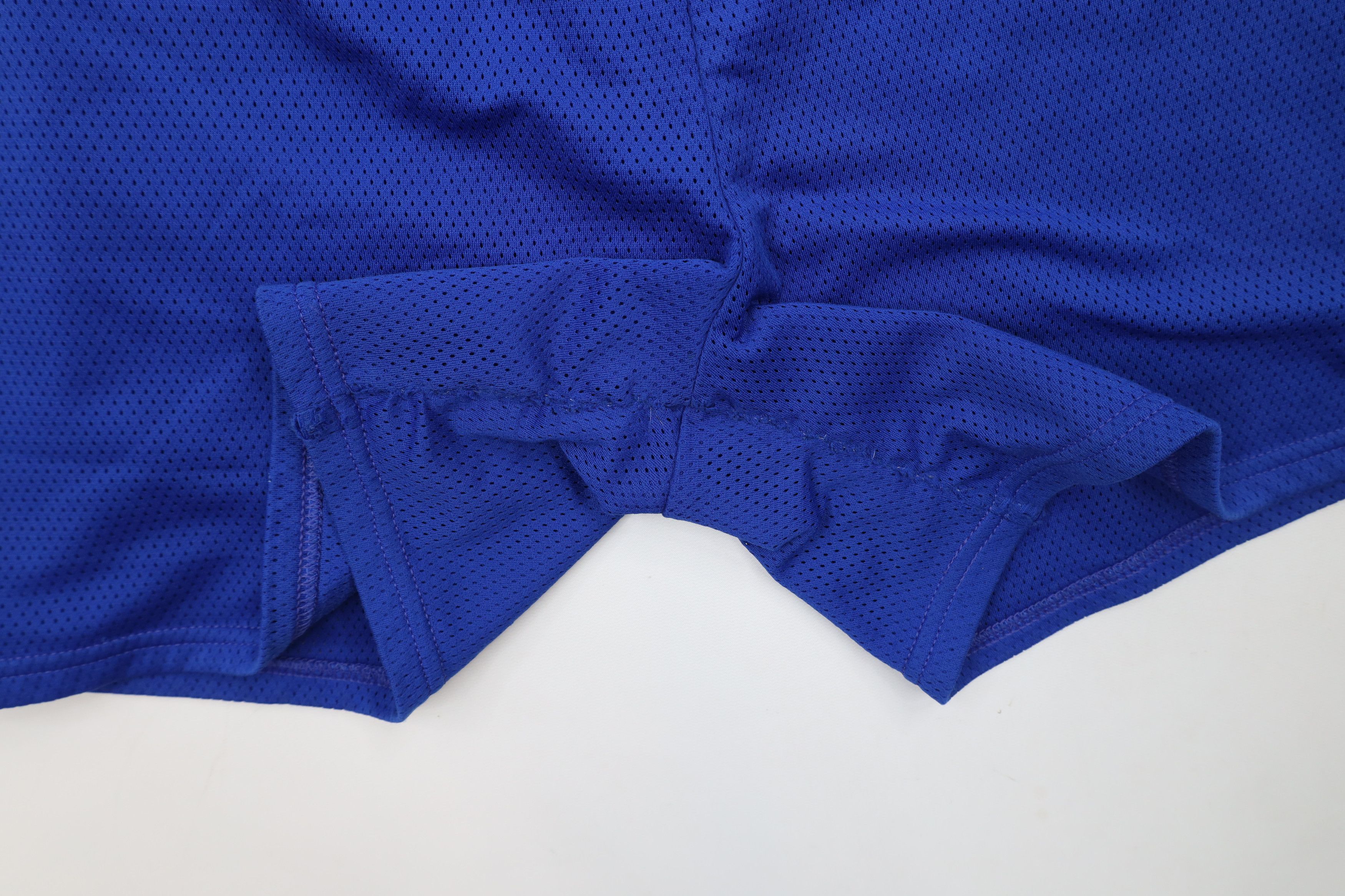 Vintage Vintage 90s Nike Travis Scott Mini Swoosh Above Knee Shorts Size US 34 / EU 50 - 6 Thumbnail