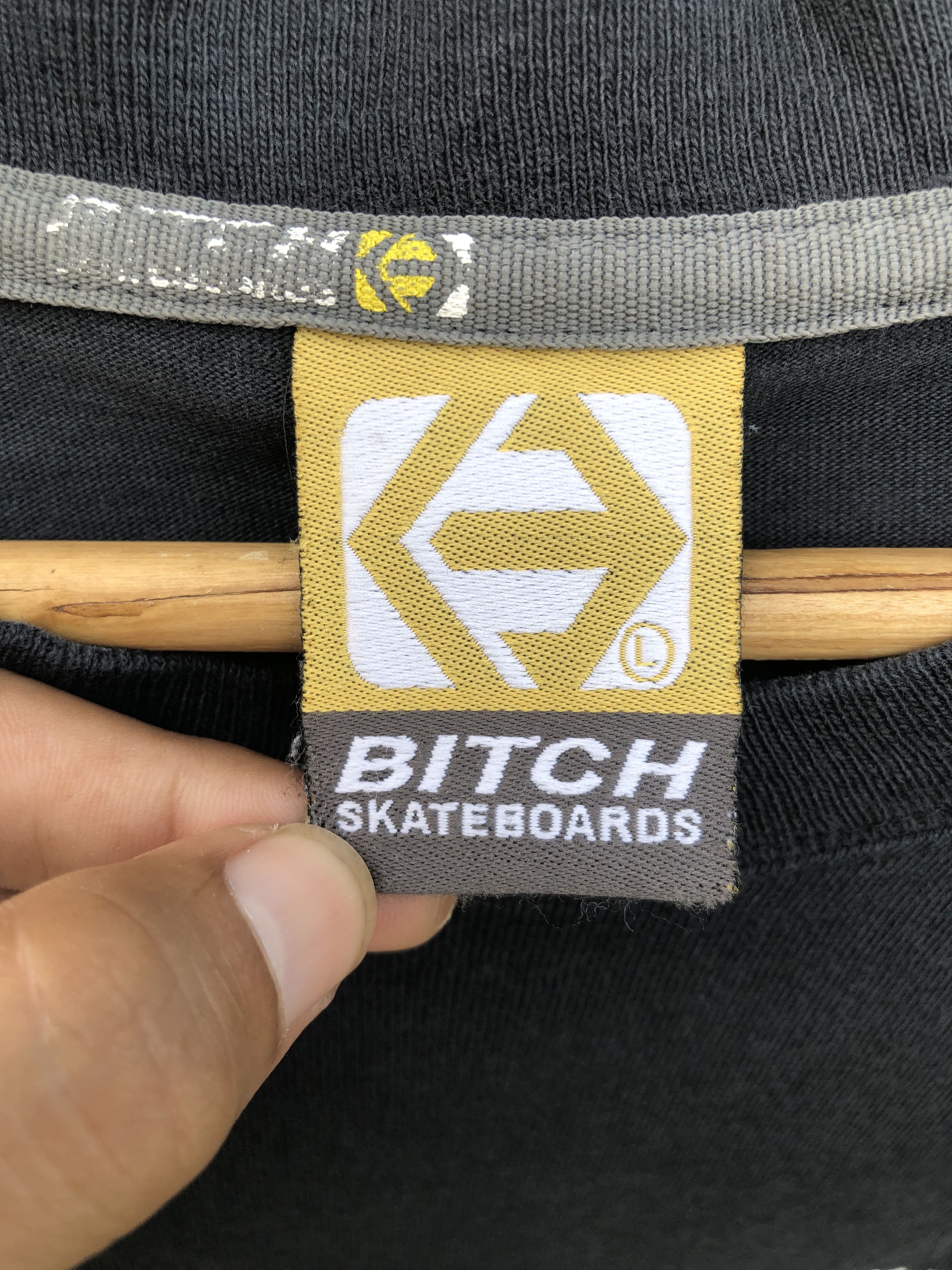 Blind Skateboards Vintage Bitch Skateboards Future Art Tshirt Size US M / EU 48-50 / 2 - 3 Thumbnail