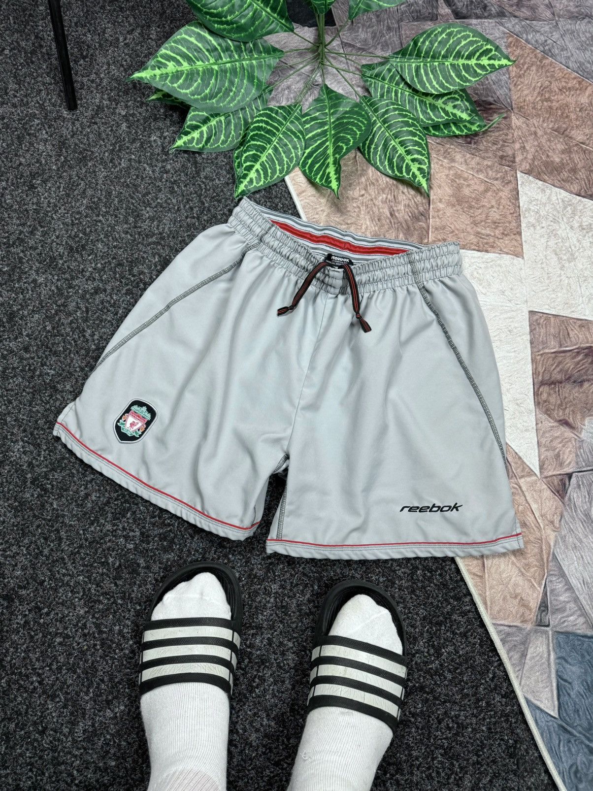 Reebok REEBOK LIVERPOOL SHORTS 🩳 VINTAGE Size US 34 / EU 50 - 15 Thumbnail