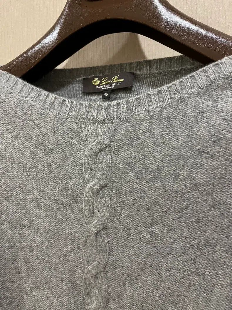 Loro Piana Loro Piana Baby cashmere cable-knit sweater Size XS / US 0-2 / IT 36-38 - 2 Thumbnail