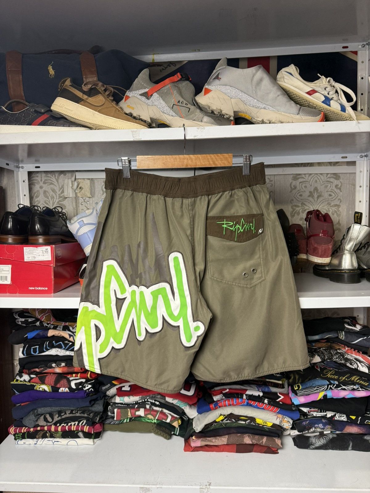 Rip Curl Vintage Rip Curl Big Logo Nylon Shorts USA OOs Size US 34 / EU 50 - 2 Thumbnail