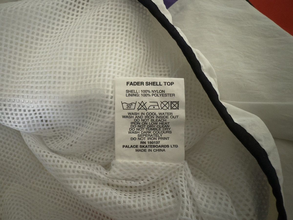 Palace Palace Fader Shell Top Size US M / EU 48-50 / 2 - 3 Thumbnail