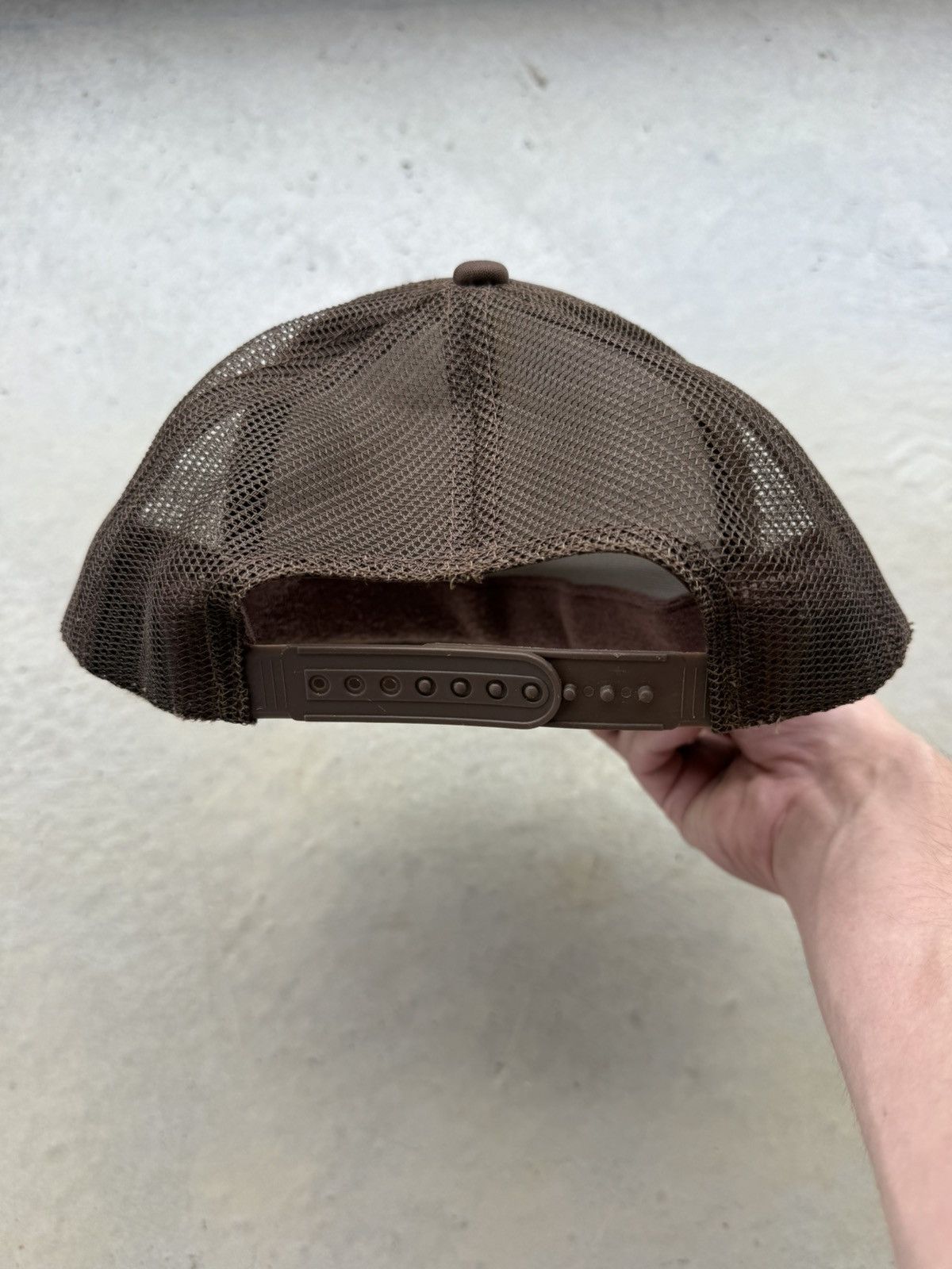 Travis Scott Circle Author Brown Trucker Hat Size ONE SIZE - 5 Thumbnail