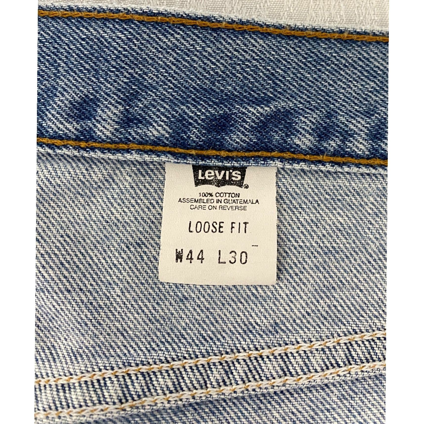 Levi's VINTAGE Levi's 545 Jeans Men 44 Inseam 30 Relaxed Straight 5-Pocket Denim Light Blue Cotton Button Zipper Logo Vintage 545 Size US 44 / EU 60 - 6 Thumbnail