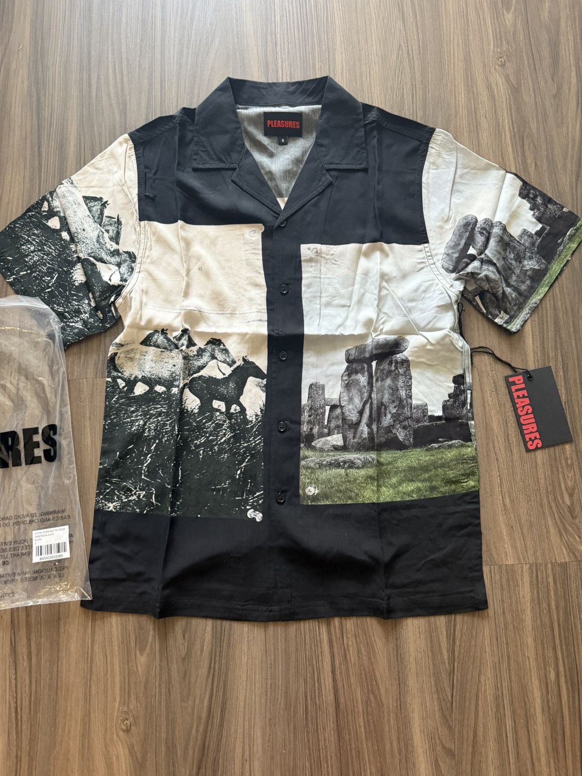 Pleasures Pleasures Stonehenge Button Up Shirt Size Small Black Size US S / EU 44-46 / 1 - 2 Thumbnail