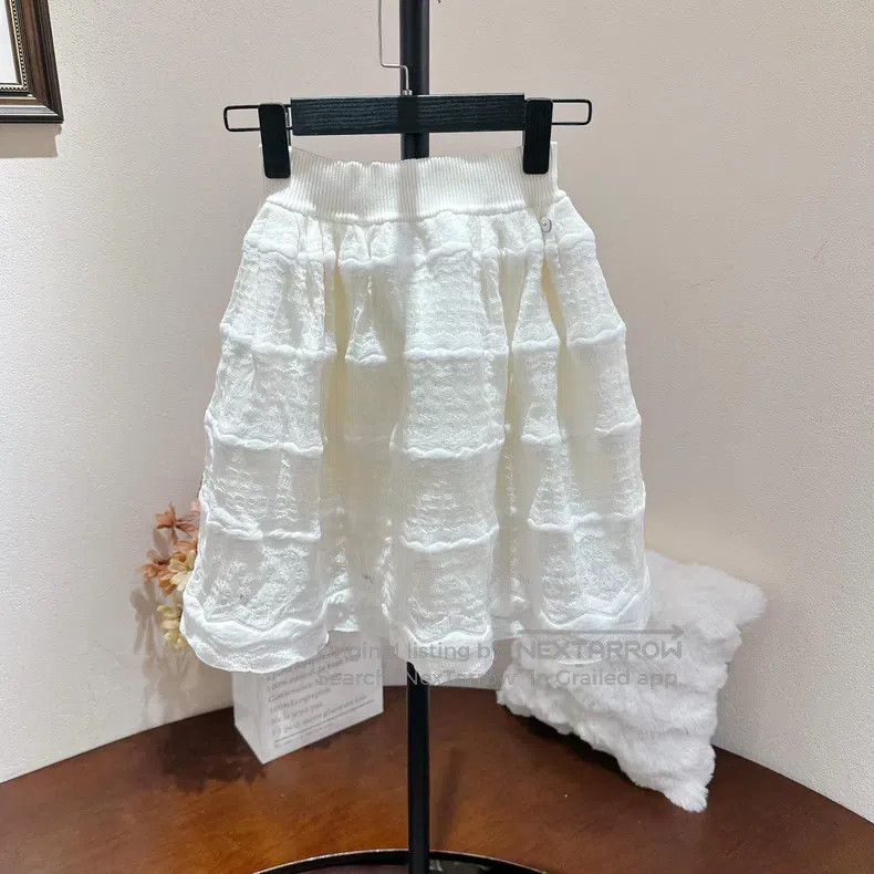 Chanel Chanel White mesh princess puffy skirt Size 42" / US 20 - 1 Thumbnail
