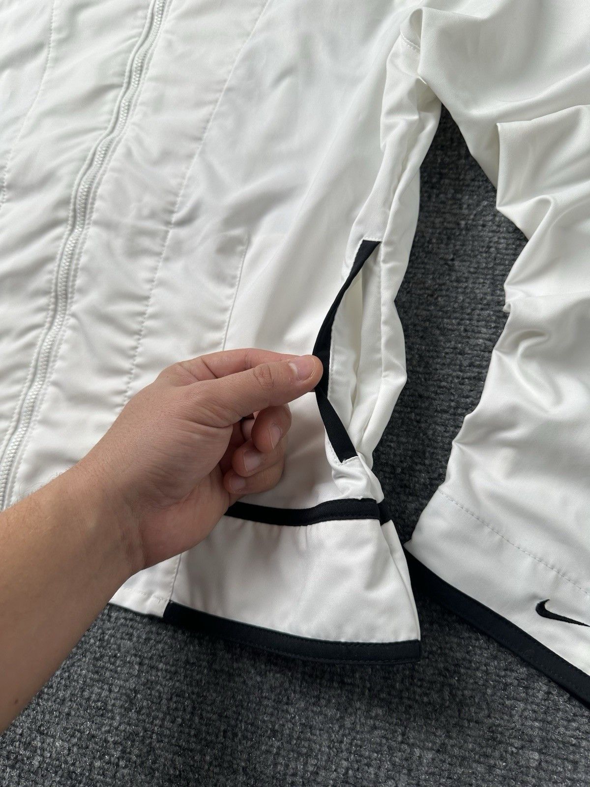 Nike Womens Jacket Nike Full Zip White Black Lightweight, Size L Size L / US 10 / IT 46 - 4 Thumbnail