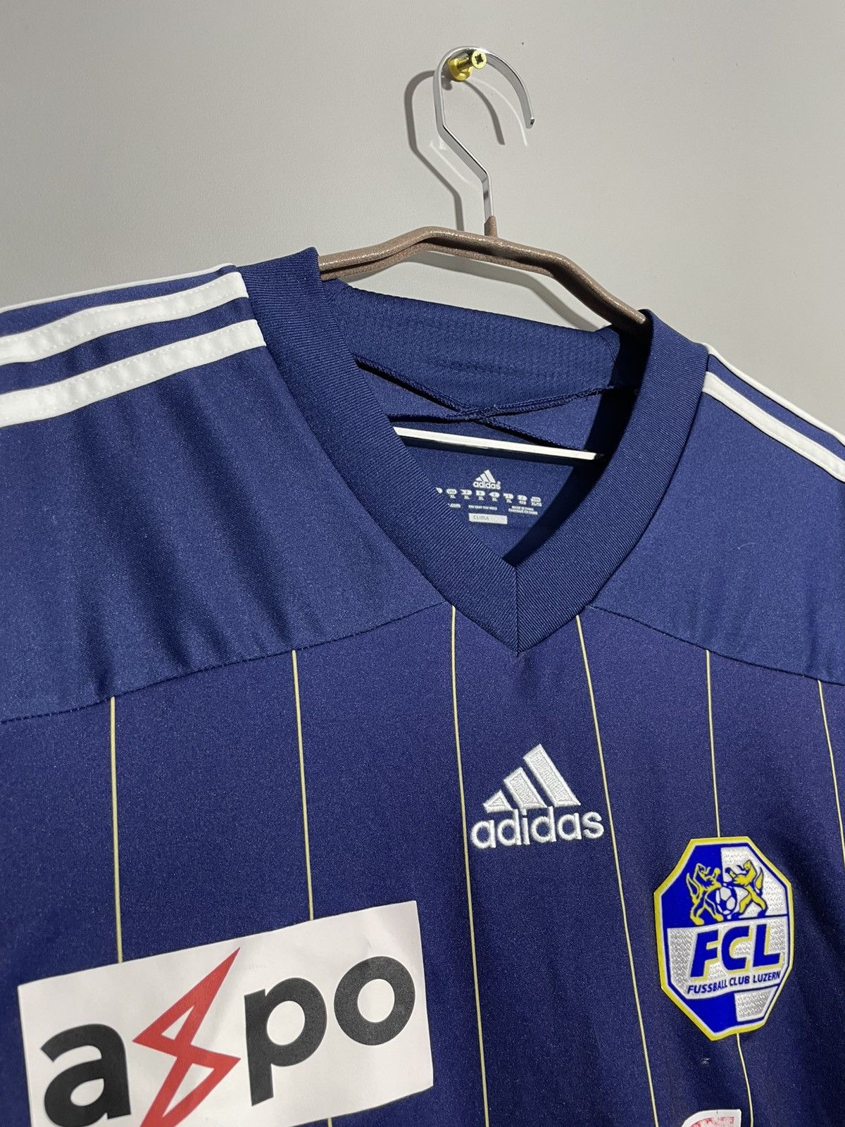 Vintage FC Luzern 2011-2012 Home Training Jersey size XL Size US XL / EU 56 / 4 - 4 Thumbnail