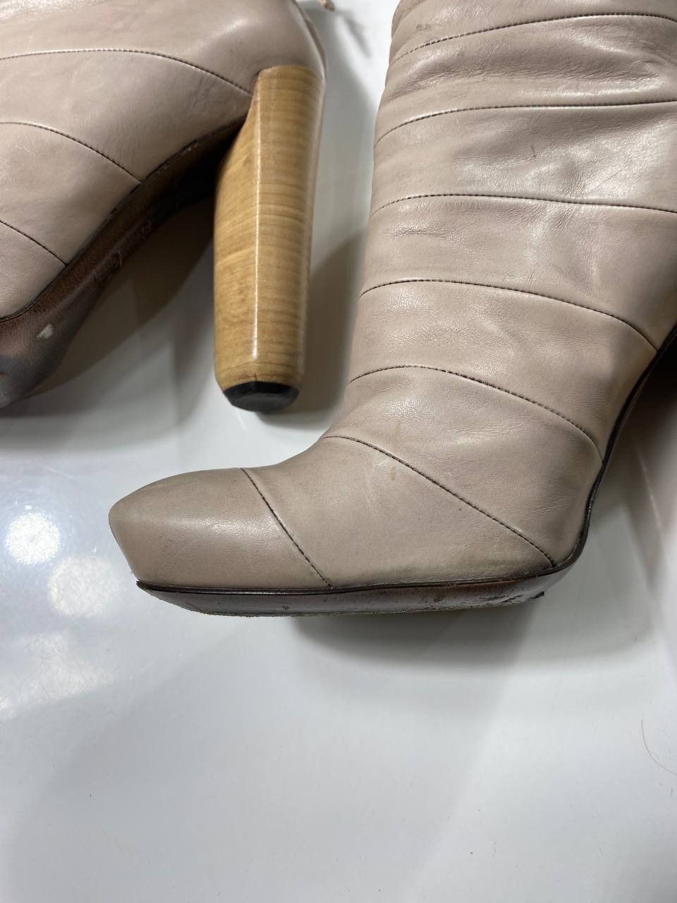 Louis Vuitton Louis Vuitton Suede Ankle Leather Boots Size US 4 / IT 34 - 15 Thumbnail