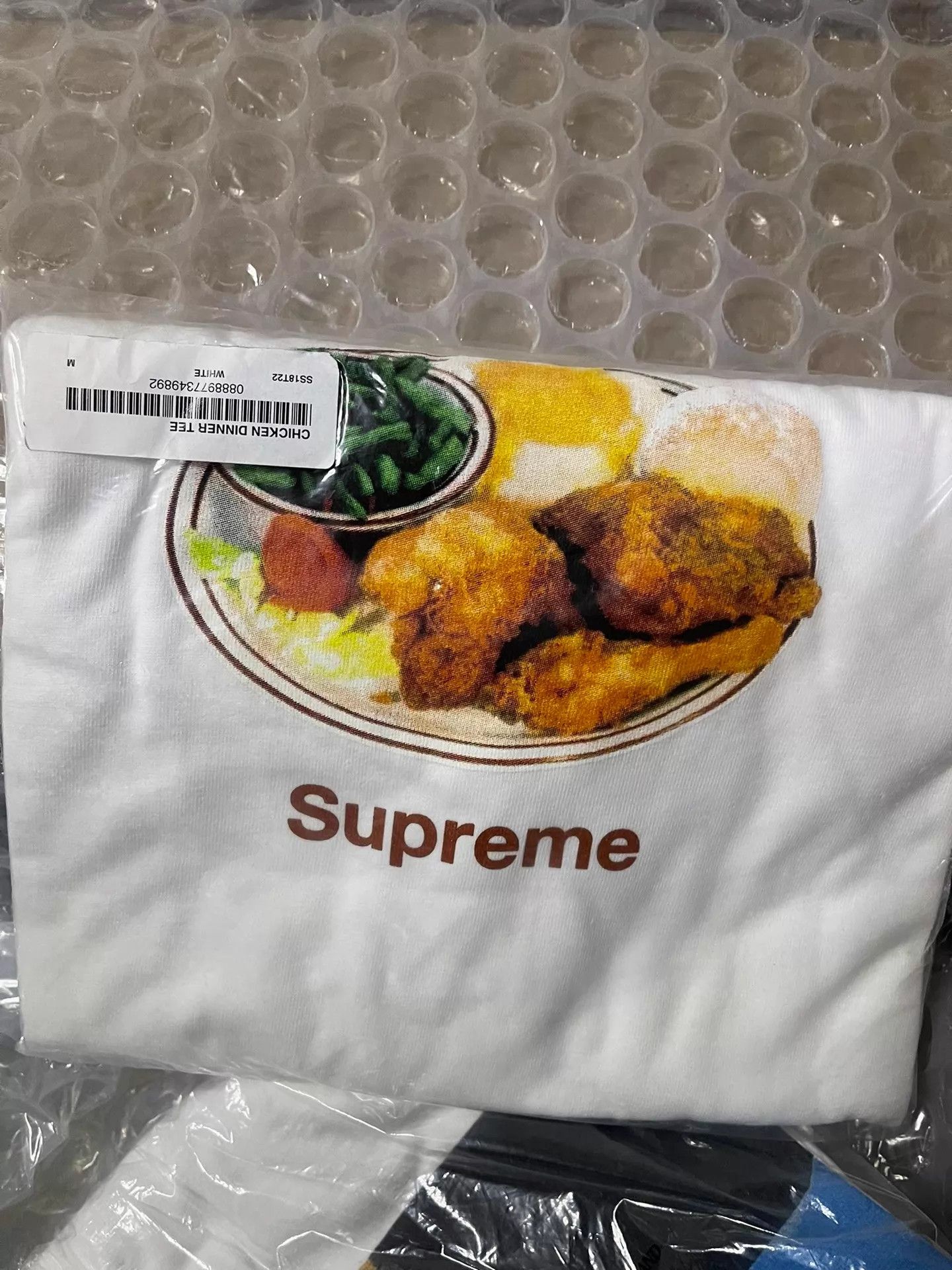 Supreme Supreme Chicken Dinner Tee White M New With Tags Size US M / EU 48-50 / 2 - 2 Thumbnail
