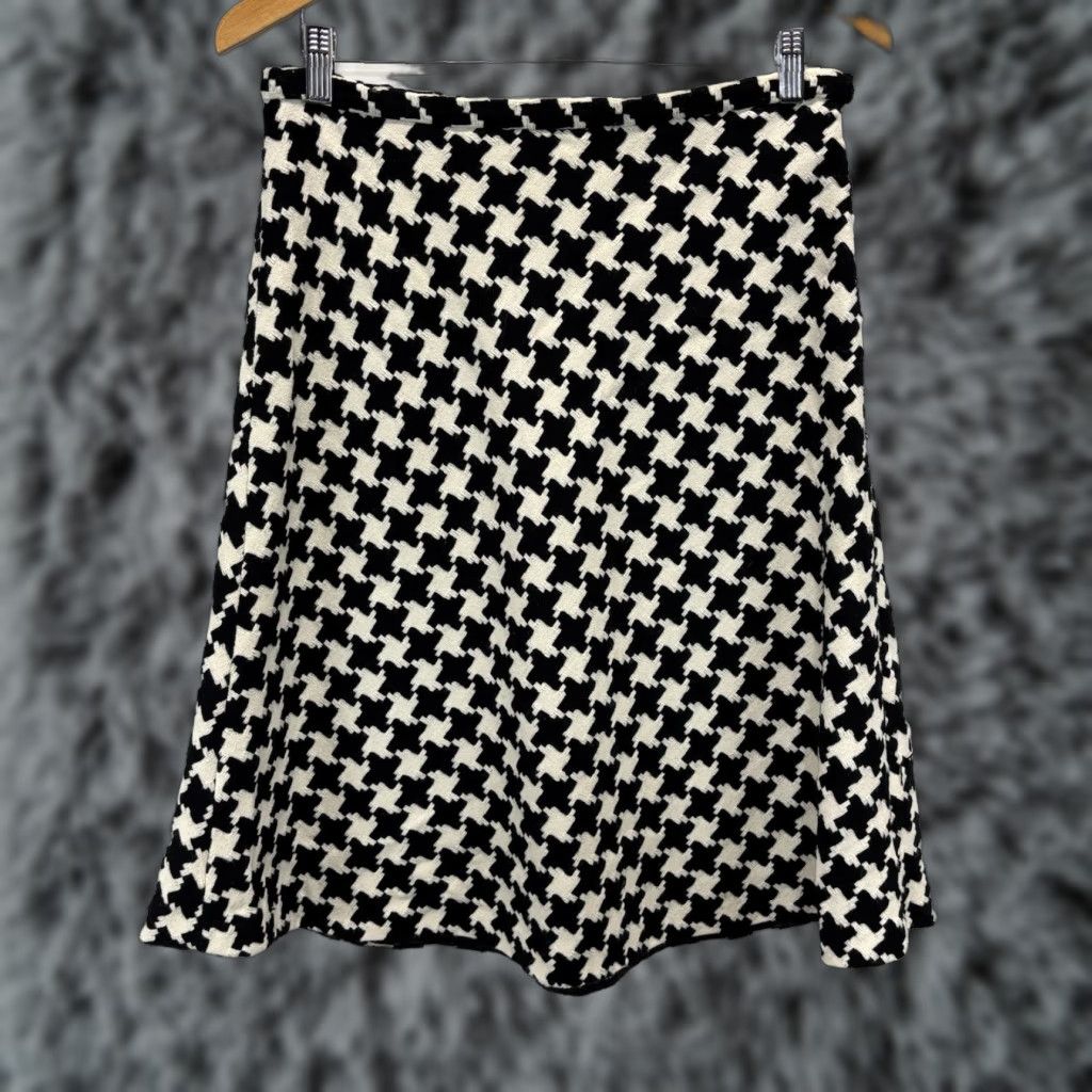 Vintage VINTAGE Newport News Skirt Women Size 10 Houndstooth Black White A-line 1990s Old Money Accessories Mens Womens Girls Boys Size 32" / US 10 / IT 46 - 1 Thumbnail