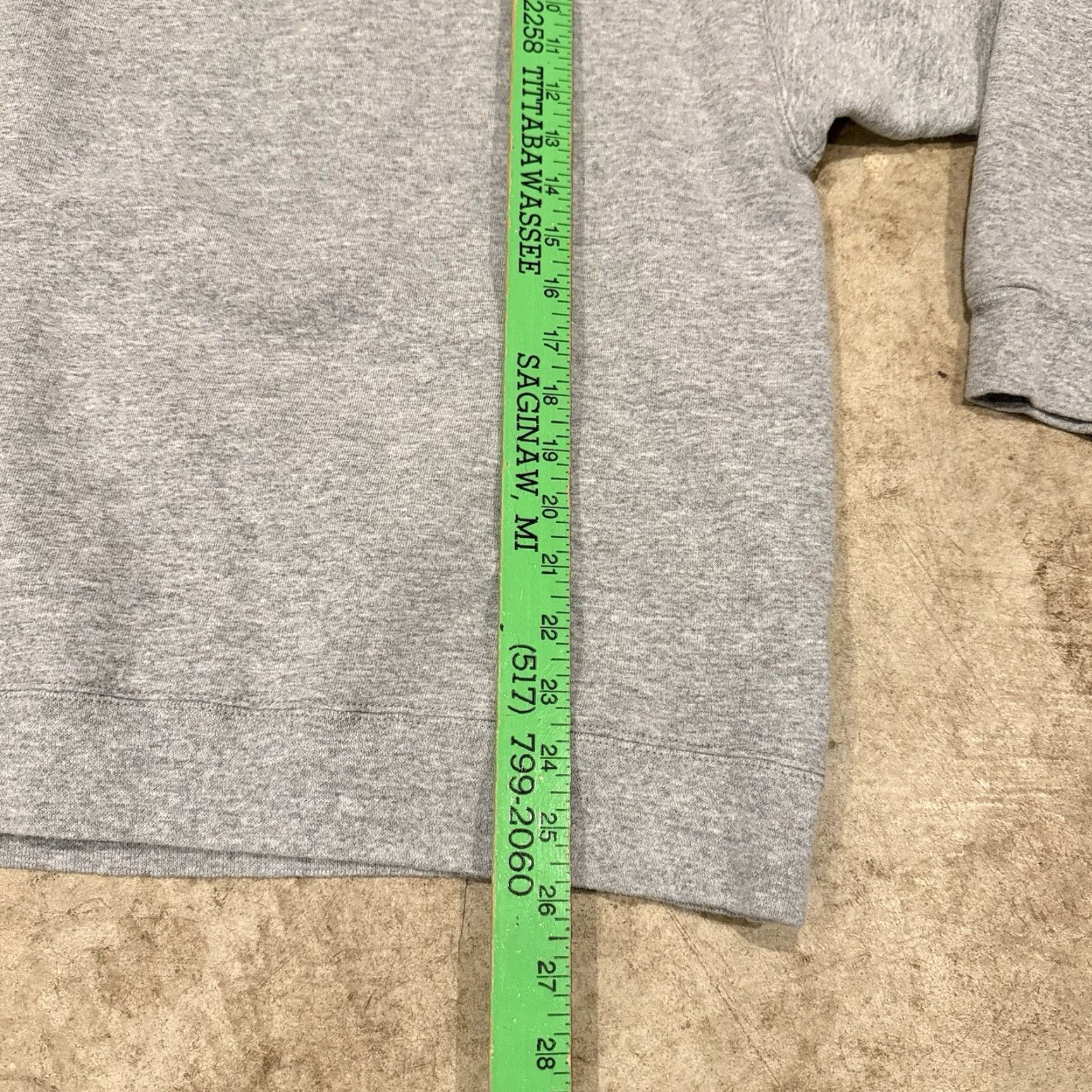 Vintage VINTAGE 90s Womens College Basketball Sweatshirt 1999 Mens Large Gray Ladies Mens L Pullover Sweatshirt Basketball Size L / US 10 / IT 46 - 6 Thumbnail