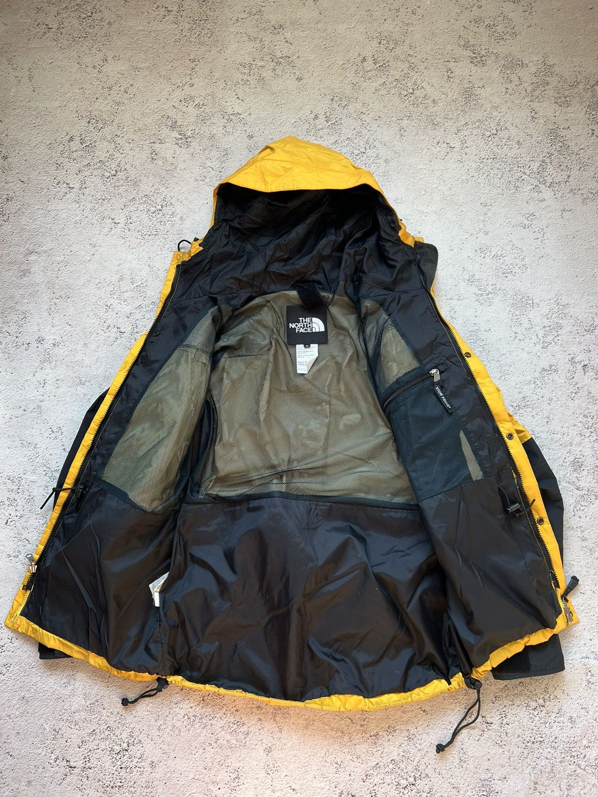 The North Face × Vintage 90s The North Face Mountain Jacket 1990 Gore Tex / Yellow Size US M / EU 48-50 / 2 - 15 Thumbnail