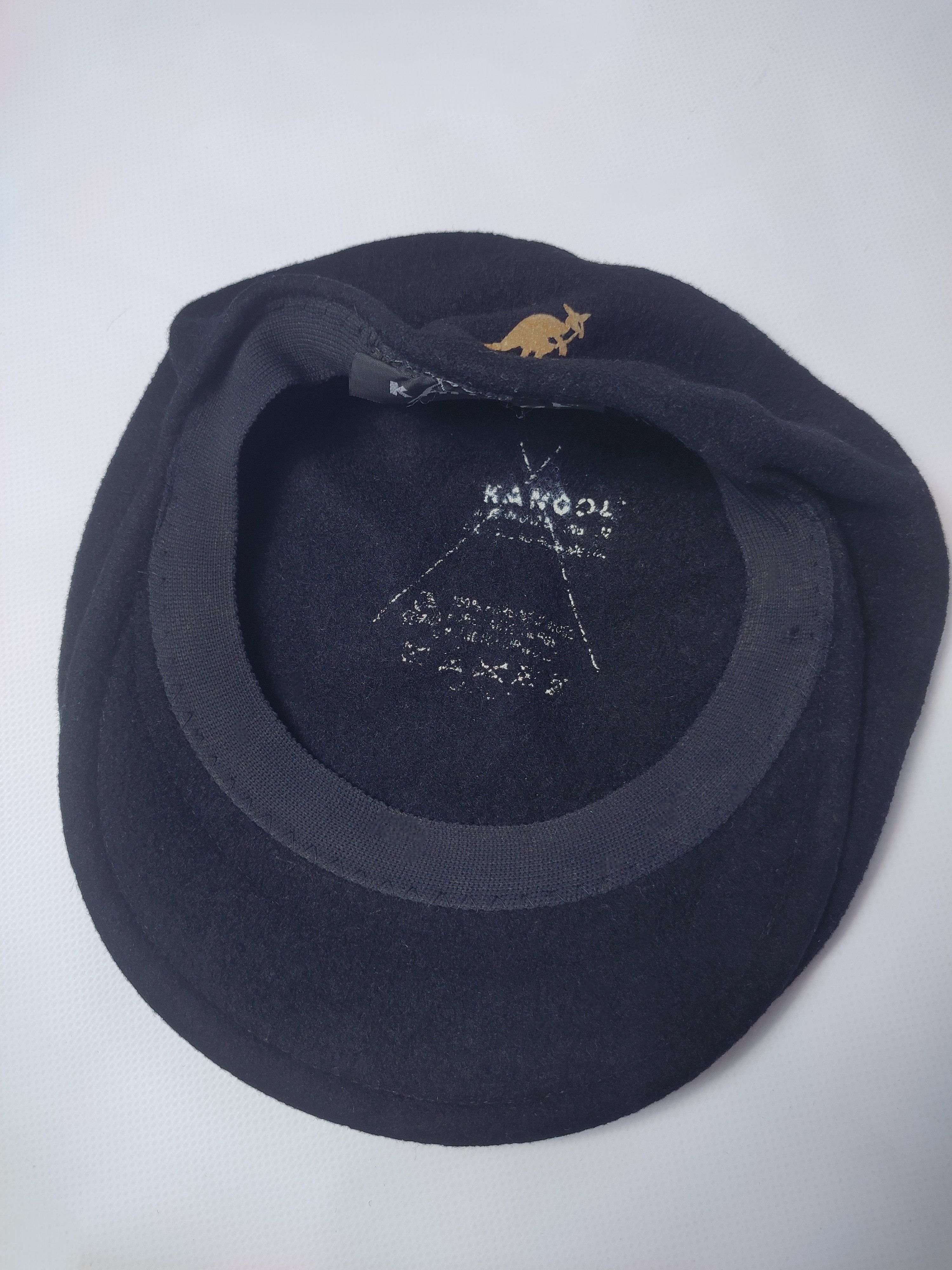 Vintage Kangol Black Wool 504 Flat Cap Kangaroo Logo Vintage Size ONE SIZE - 8 Thumbnail